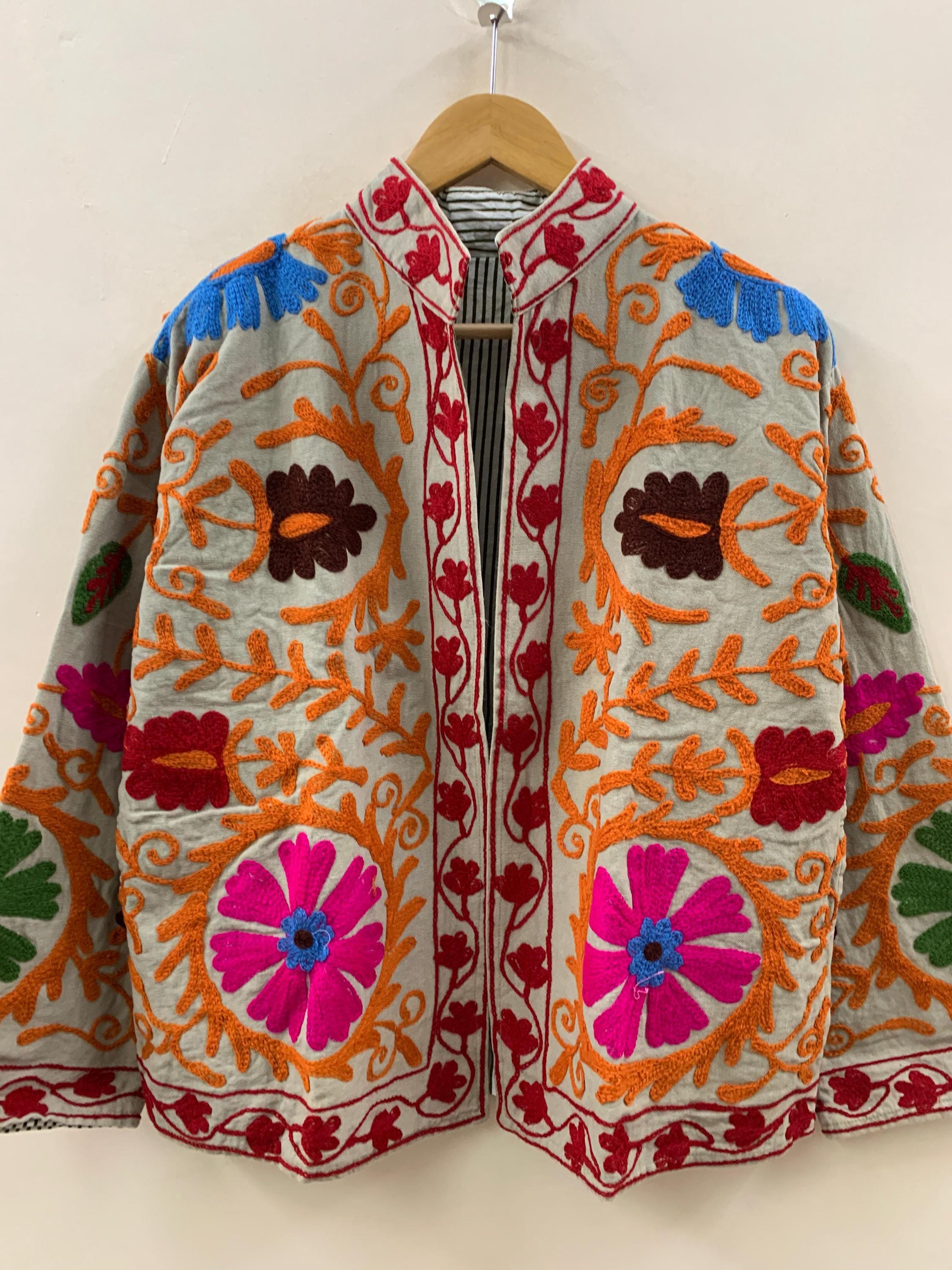 Traditional Suzani Velvet Jacket |Embroidered Winter Coat | Unisex Kimono Robe | Ethnic Vintage Outerwear | Boho Duster Jacket |Gift For Her