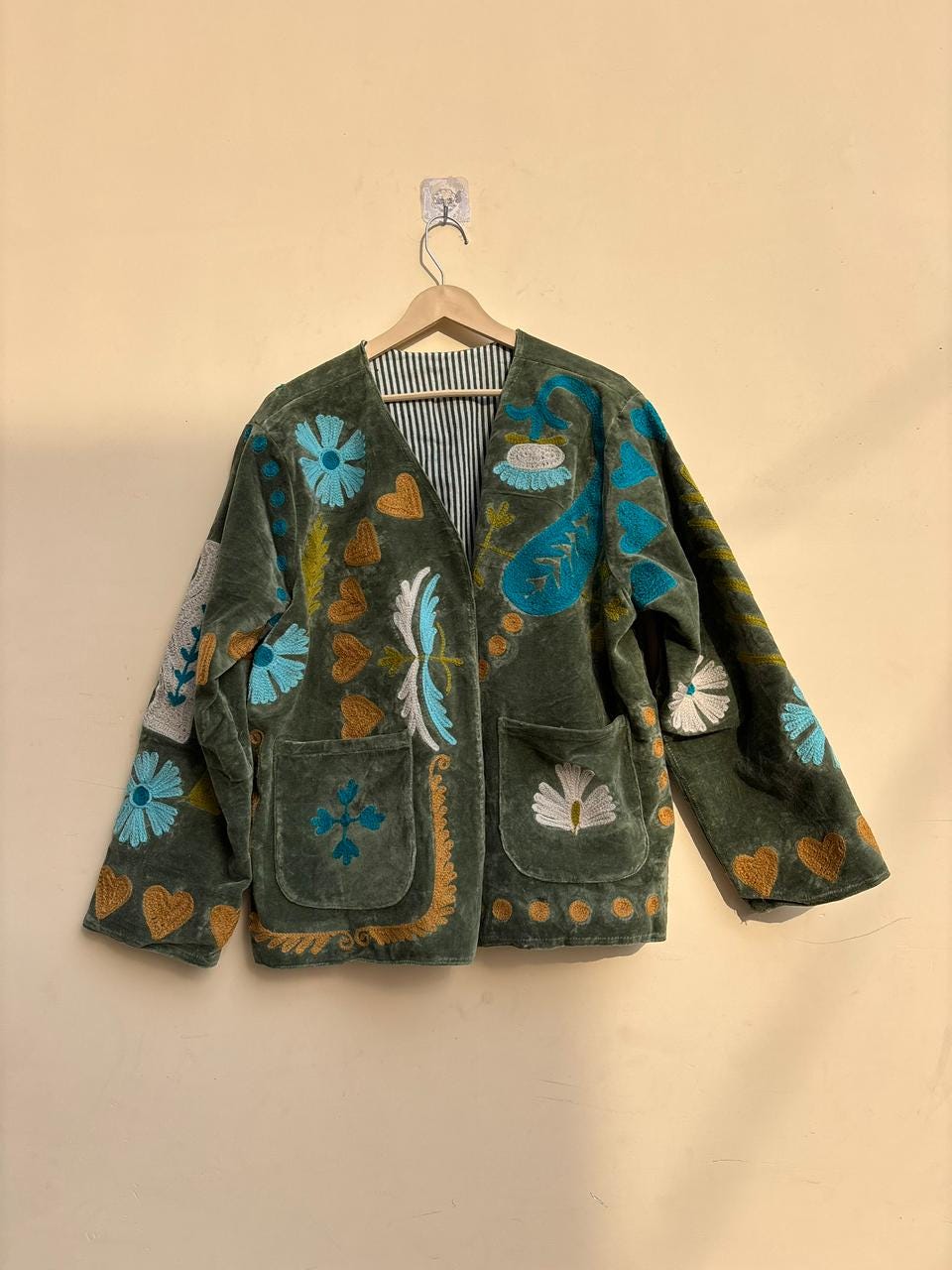 Handmade Suzani Velvet Vest Women Men | Turkish Embroidered Winter Waistcoat | Boho Cropped Vest Top |Unisex Sleeveless Jacket |Gift for Her