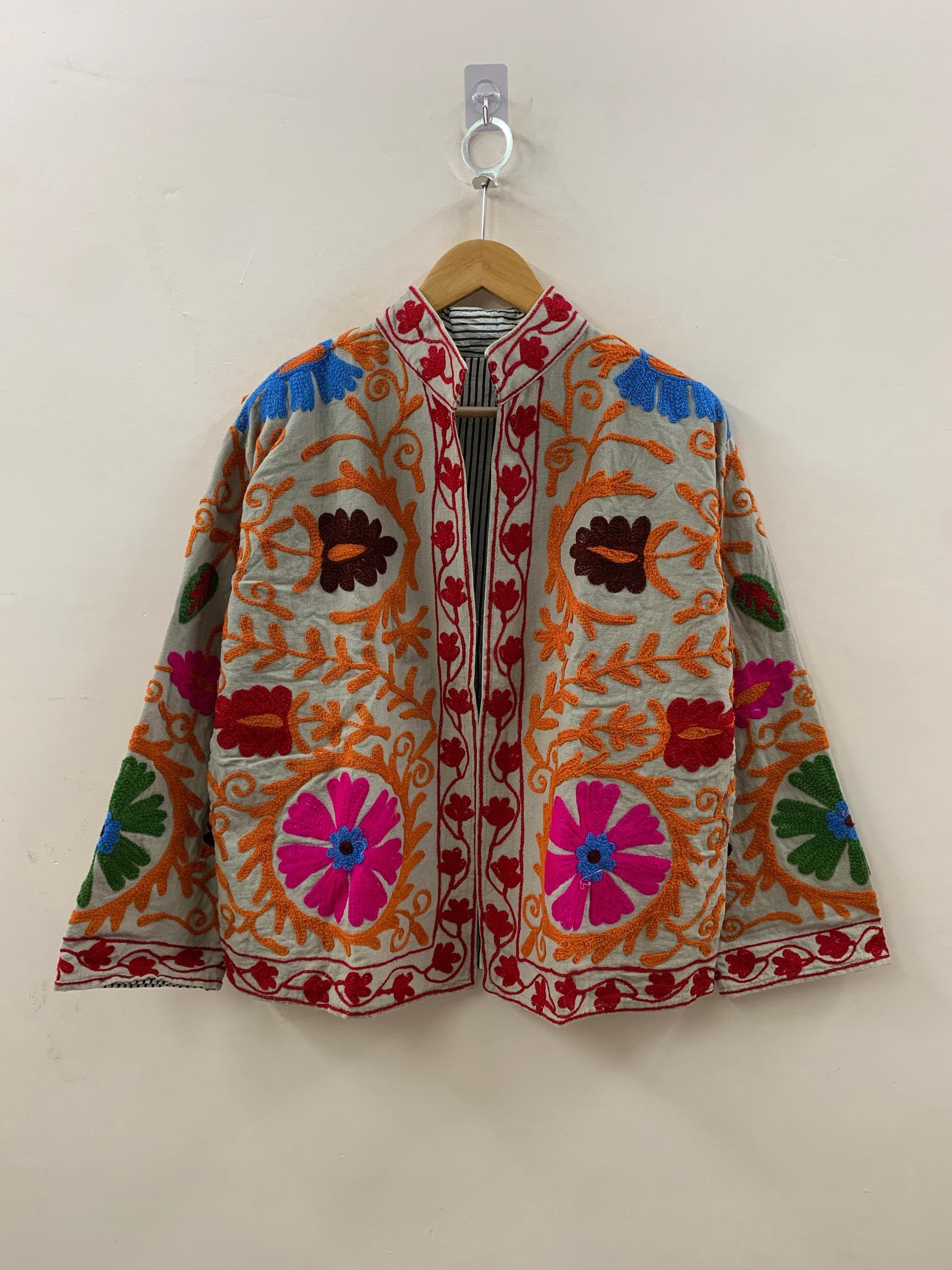 Traditional Suzani Velvet Jacket |Embroidered Winter Coat | Unisex Kimono Robe | Ethnic Vintage Outerwear | Boho Duster Jacket |Gift For Her