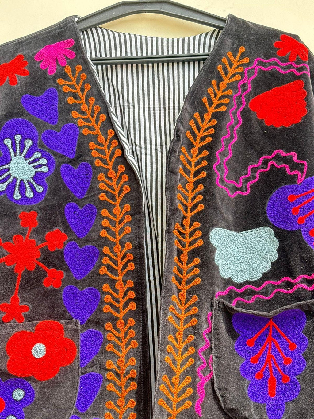Suzani Velvet Jacket | Embroidered Coat | Traditional Coat | Cropped Jacket | Warm Winter Outerwear | Gift for Her | Bohemian Winter Coat