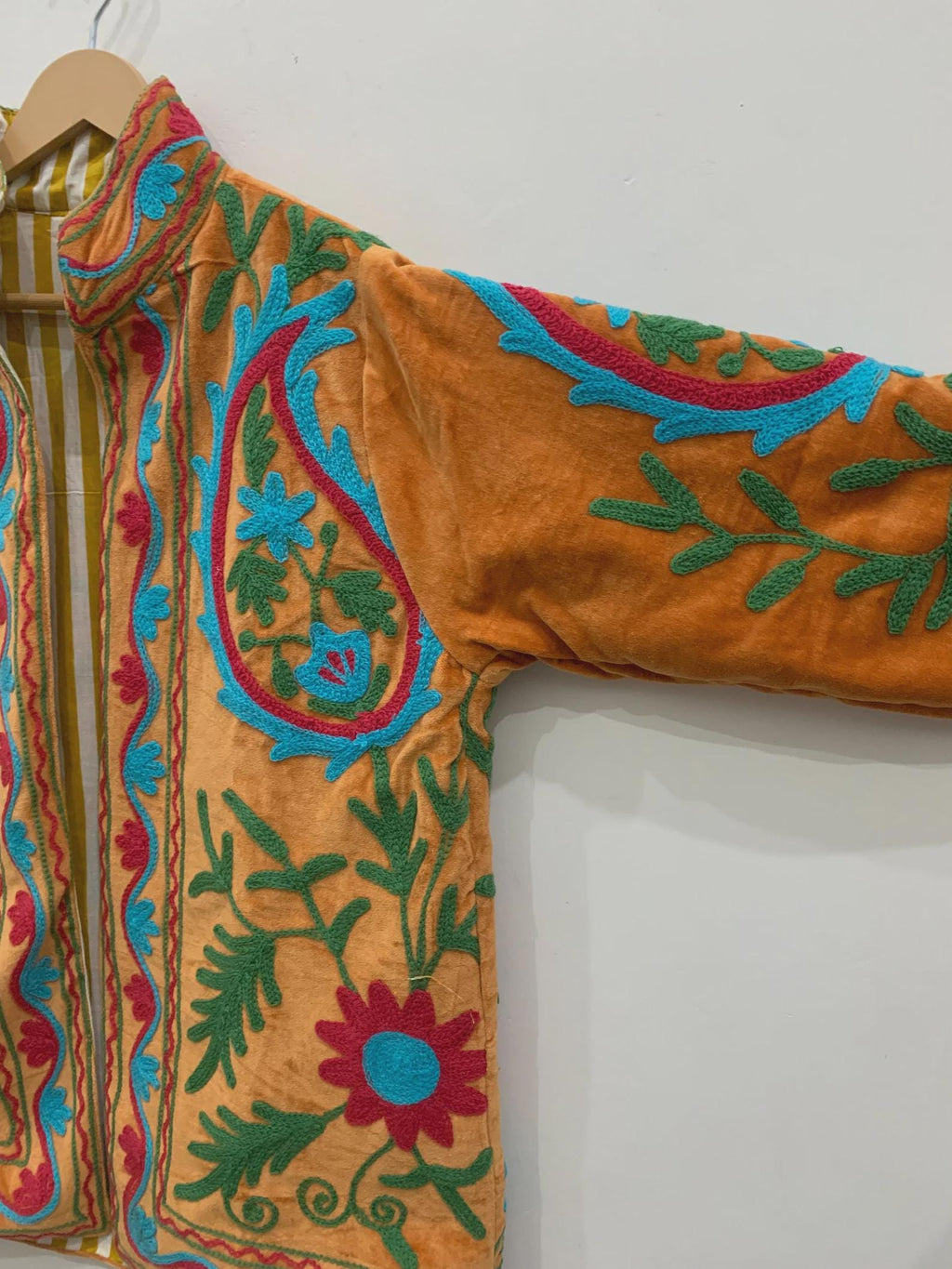 Suzani Velvet Kimono Jacket Women |Traditional Embroidered Coat | Bohemian Jacket | Ethnic Festival Wear | Winter Velvet Coat | Gift for Her