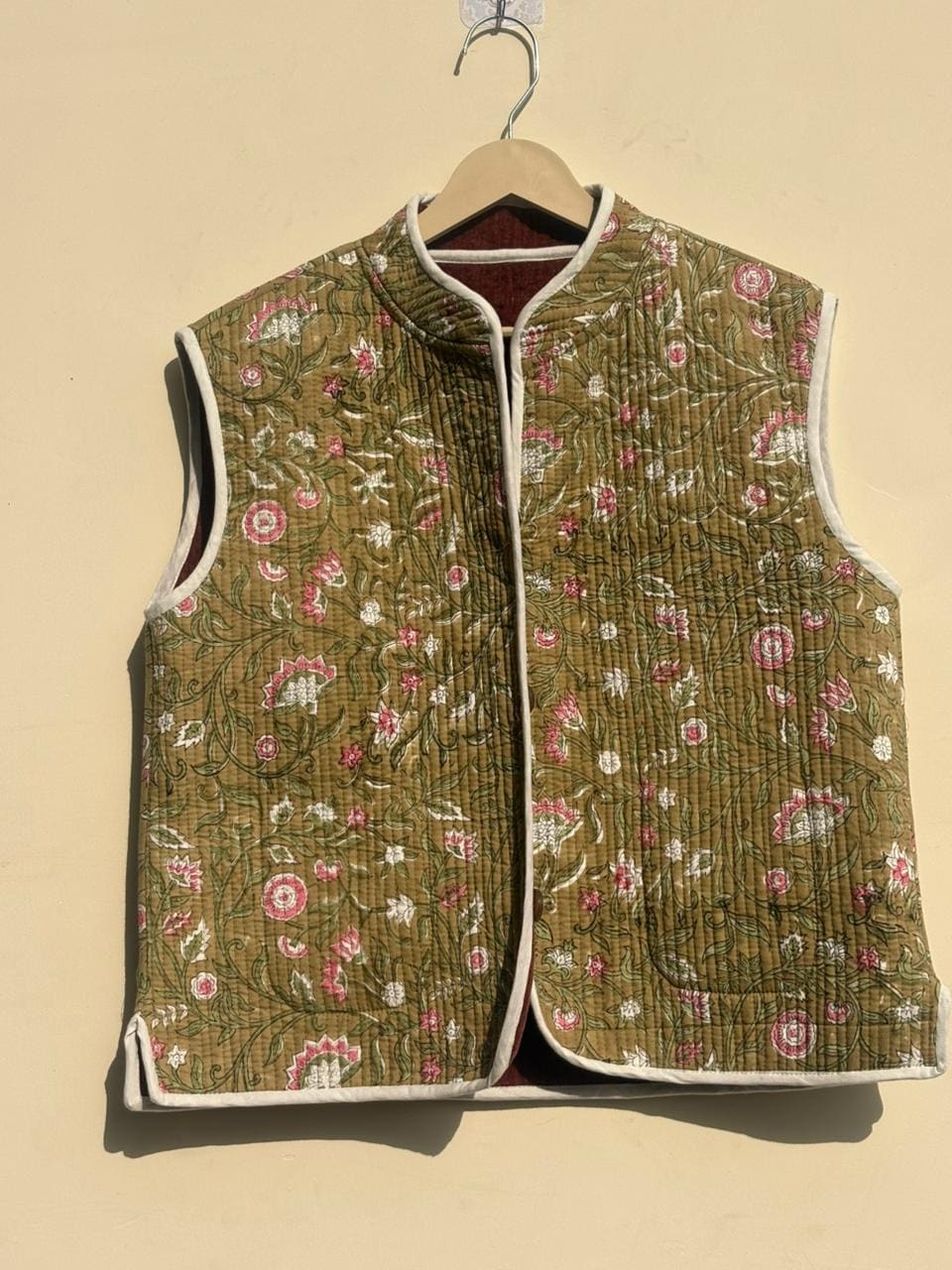 Embroidered Suzani Vest Velvet | Turkish Boho Waistcoat Unisex | Cropped Vest Top Winter | Sleeveless Jacket Handmade Artisan | Gift for Her