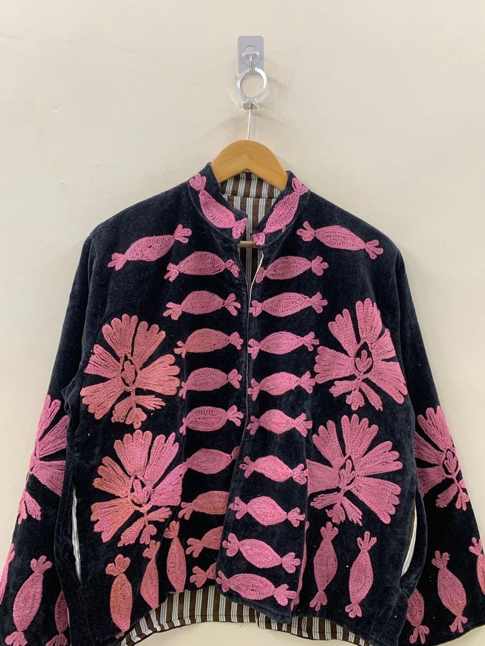 Black Vintage Velvet Suzani Winter Short Jacket |Boho Floral Jacket | Bomber Suzani Jacket | Winter Warmed Coat | Gift For Her | Duster Coat