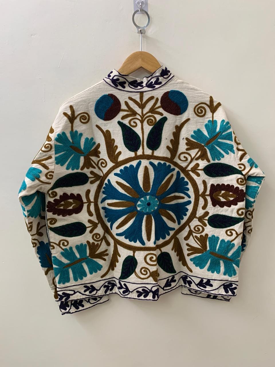 Suzani Embroidery Velvet Jacket | Oversized Jacket | Traditional Coat | Winter Ethnic Jacket | Gift for Her | Festival Outfit | Gift for Her