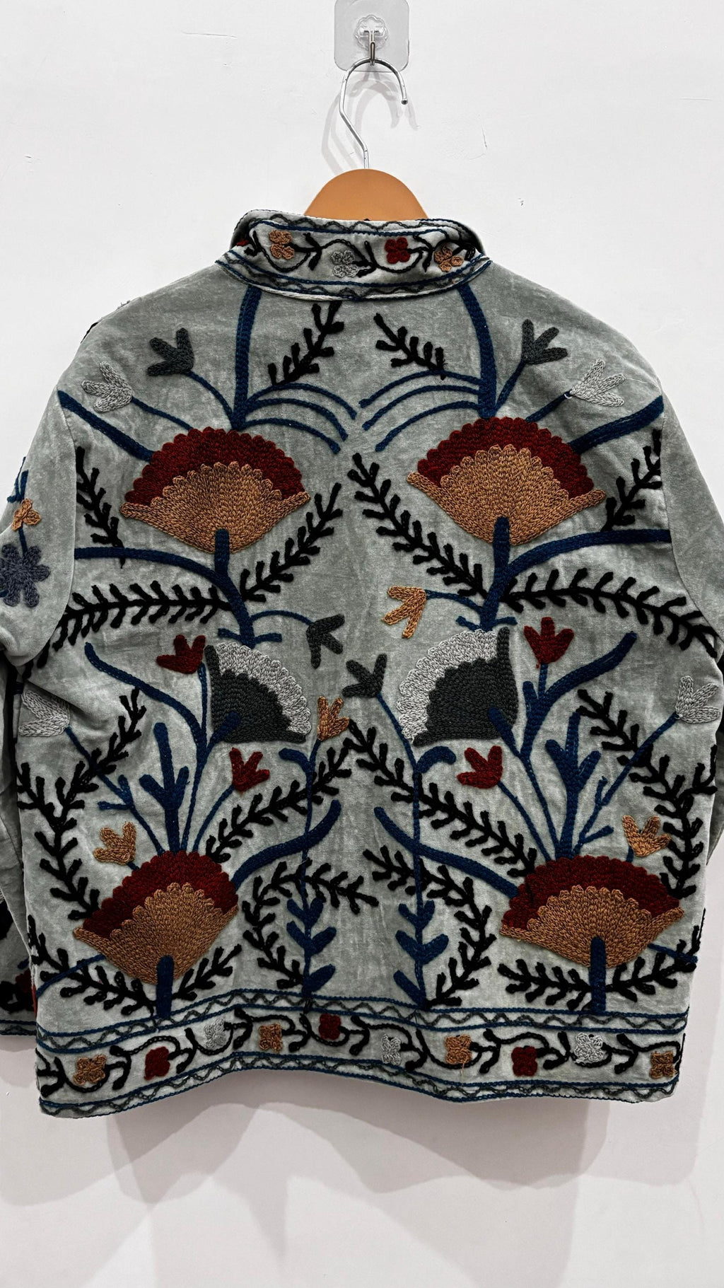 Indian Suzani Embroidery Jacket Batton Coat, Winter Suzani Jacket, Velvet Kimono Coat, Suzani Coat, Outerwear, Travel Jacket, Gift For Her