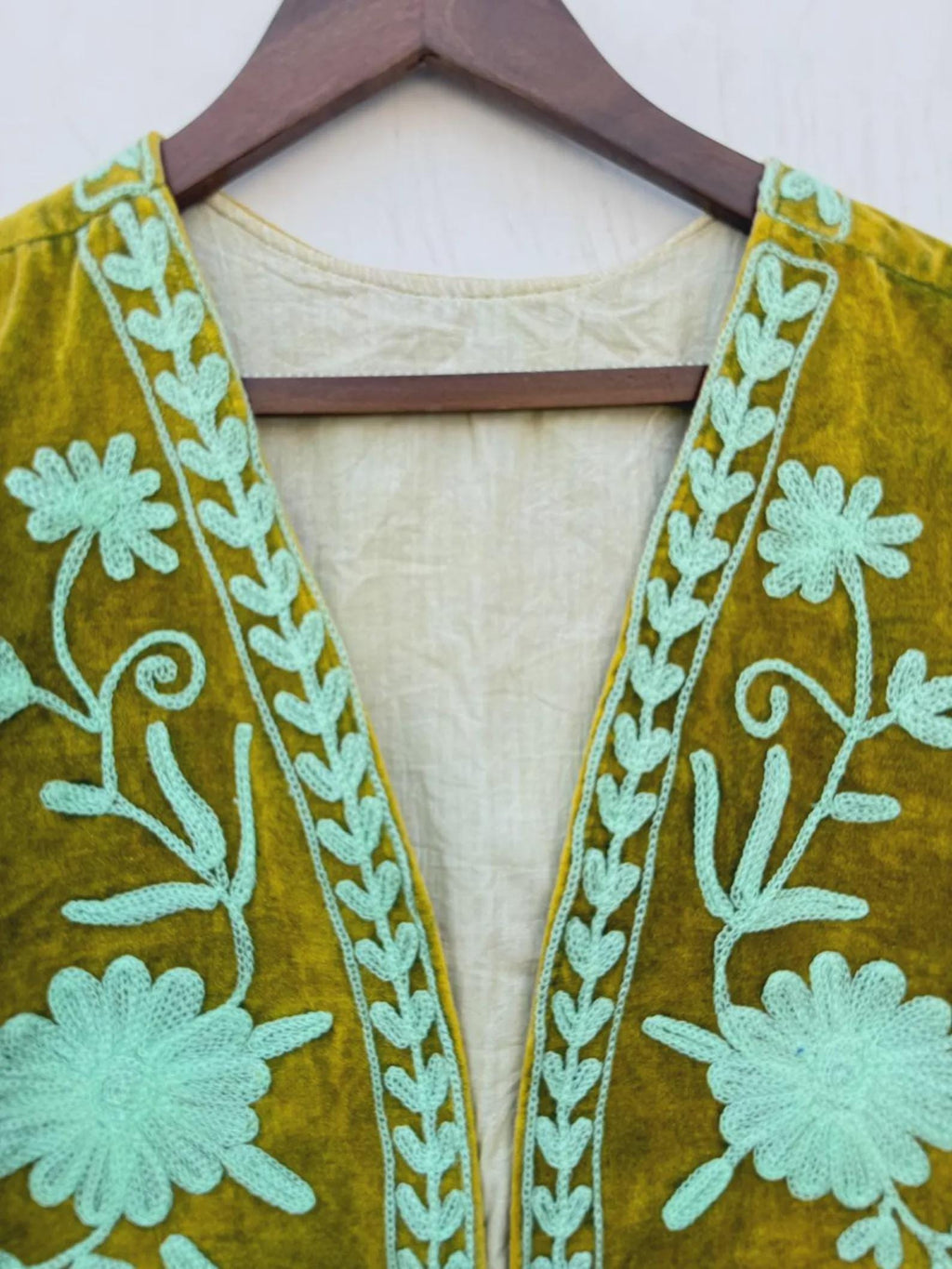 Handmade Suzani Embroidered Velvet Vest | Boho Floral Waistcoat Jacket | Vintage Ethnic Suzani Velvet |Festival Bohemian Vest | Gift for Her