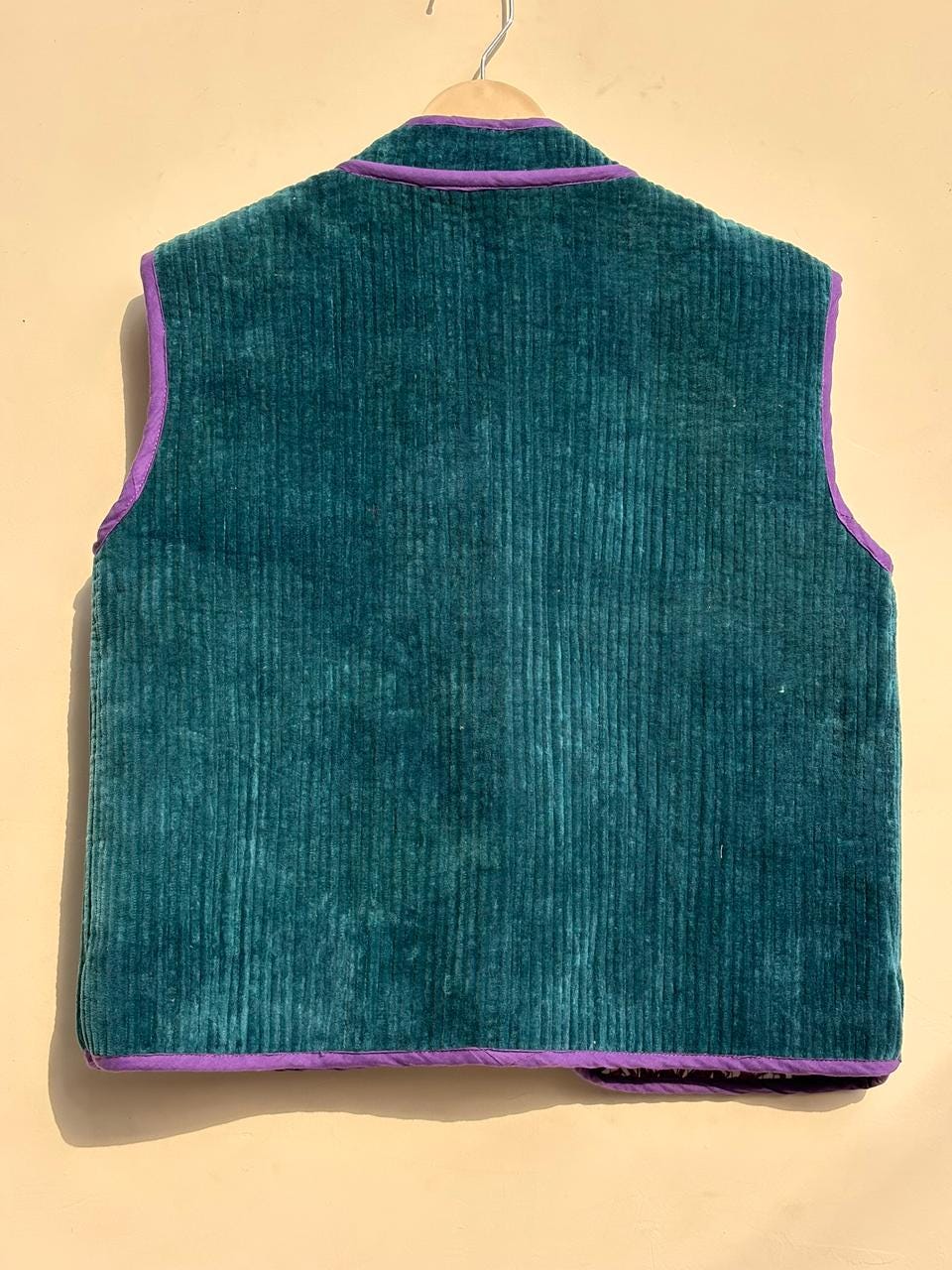 Handmade Suzani Velvet Vest Women Men | Traditional Embroidered Boho Winter Waistcoat | Front Pocket Vest Top | Unisex Sleeveless Jacket