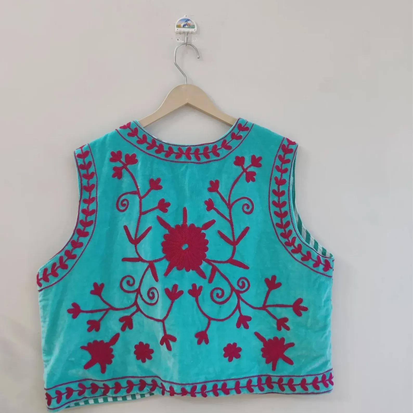 Suzani Velvet Vest | Hand Embroidered Boho Waistcoat | Vintage Floral Sleeveless Jacket | Festival Bohemian Layer | Ethnic Vest