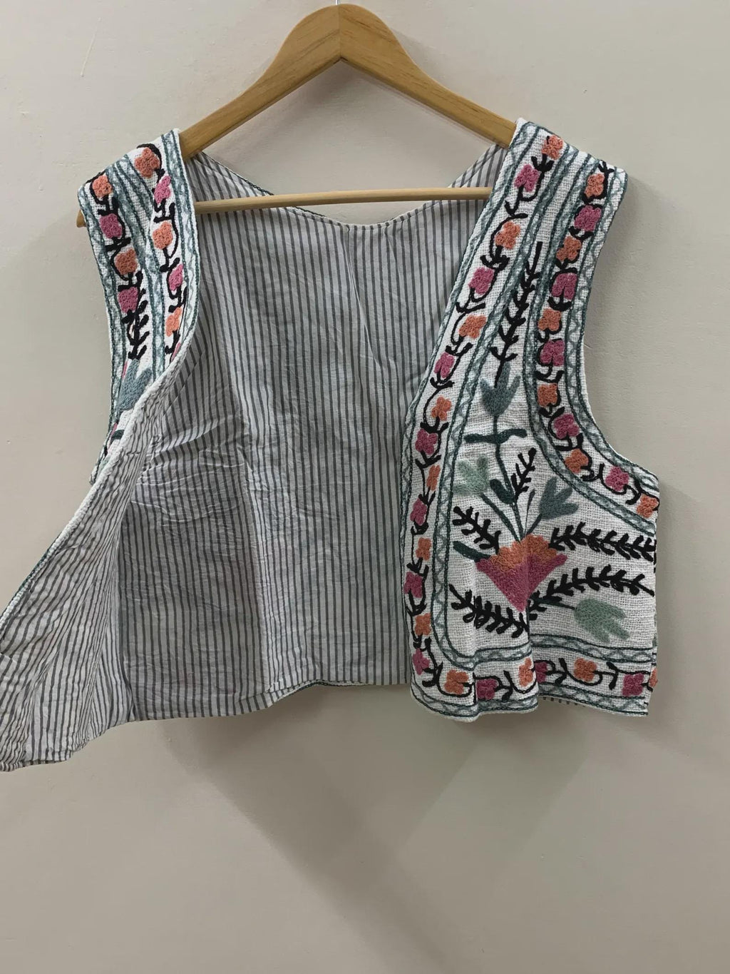 Floral Suzani Cotton Vest Top | Handmade Boho Waistcoat | Ethnic Sleeveless Jacket | Cotton Lined Festival Boho Layer Vest