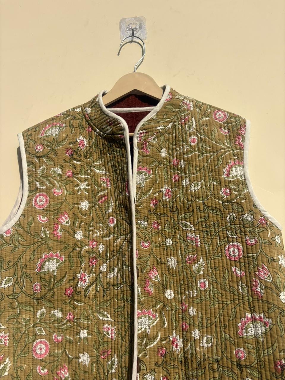 Embroidered Suzani Vest Velvet | Turkish Boho Waistcoat Unisex | Cropped Vest Top Winter | Sleeveless Jacket Handmade Artisan | Gift for Her