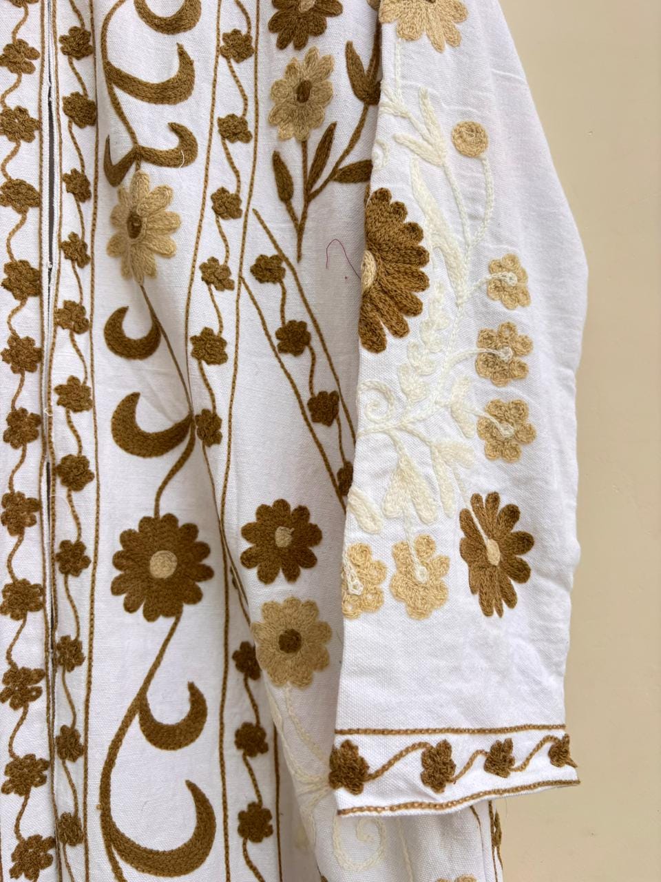White Suzani Velvet Kimono |Unisex Kimono Cardigan | Beachwear Kimono Jacket |Hand Embroidered Kimono | Winter Warm Kimono | Gift for Her
