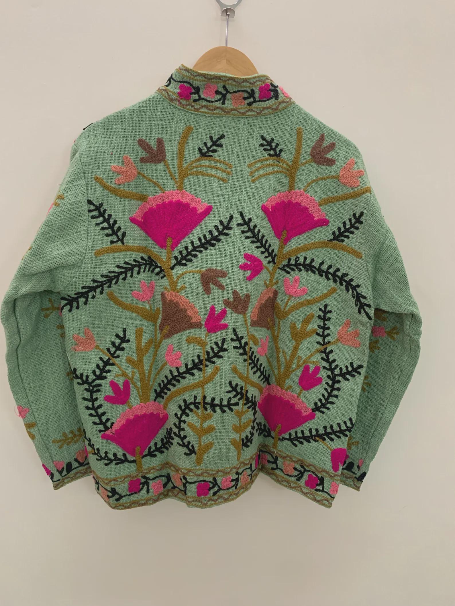 Vintage TNT Suzani Short Jacket | Embroidered Floral Coat Robe | Ethnic Uzbek Textile | Festival Kimono Jacket |Warm Outerwear |Gift For Her