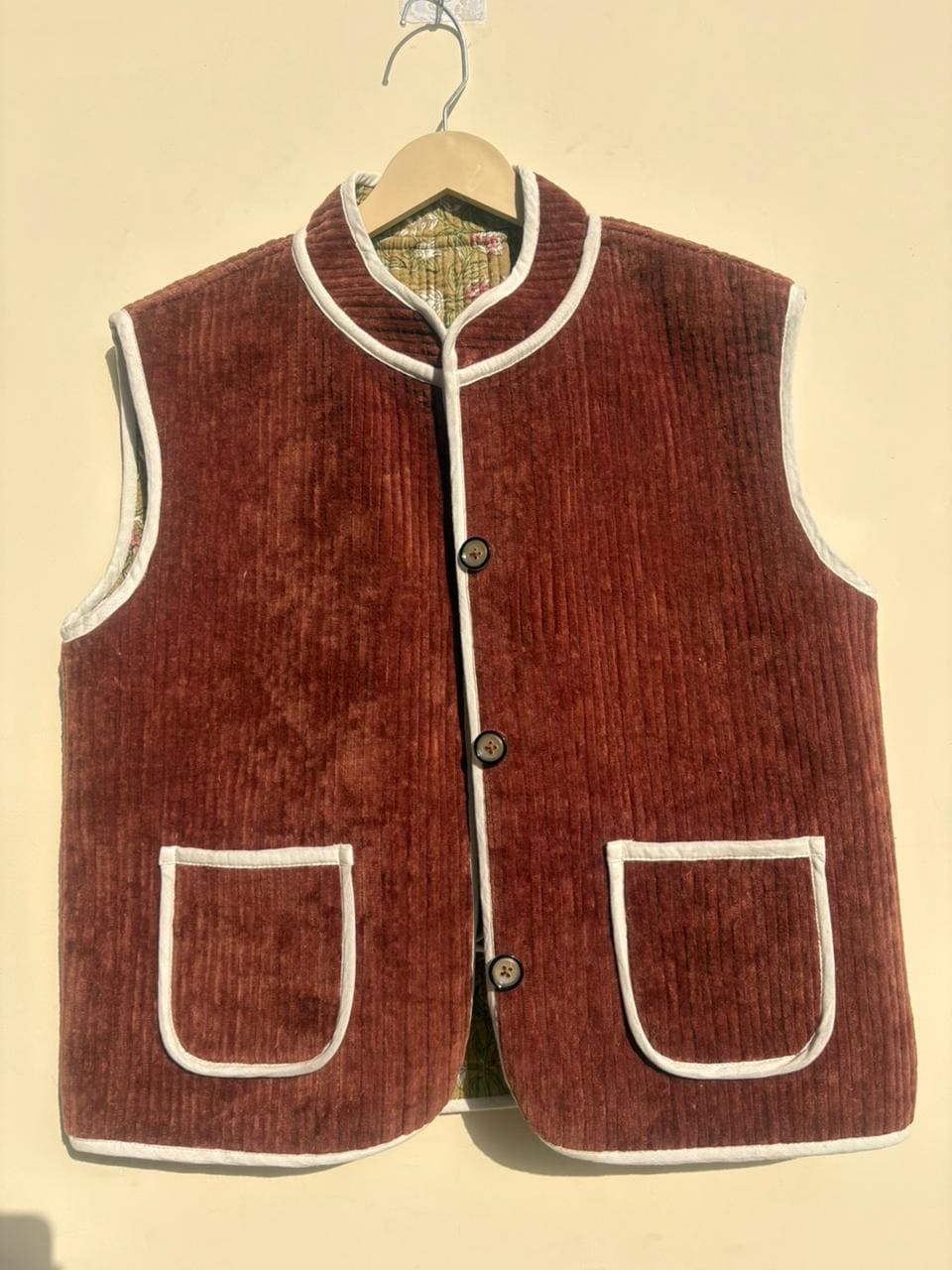 Suzani Velvet Vest | Embroidered Turkish Waistcoat | Boho Sleeveless Jacket | Cropped Winter Vest | Unisex Handmade Coat | Gift for Her
