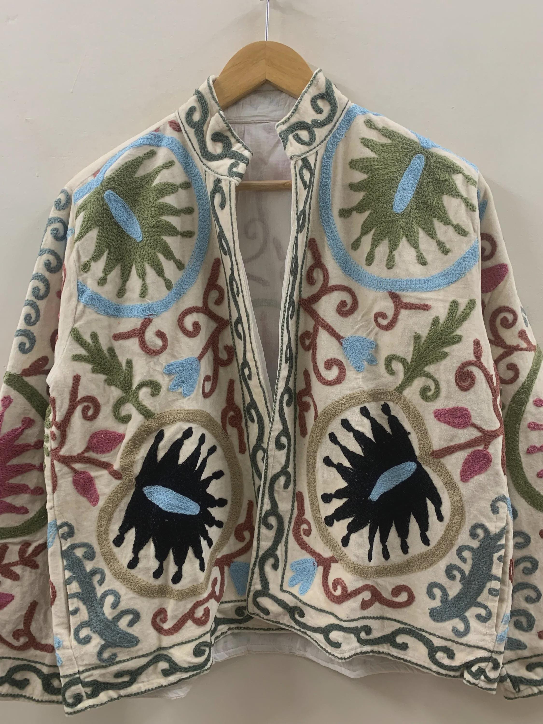 Vintage TNT Suzani Short Jacket | Embroidered Floral Coat Robe | Ethnic Uzbek Textile | Festival Kimono Jacket |Warm Outerwear |Gift For Her