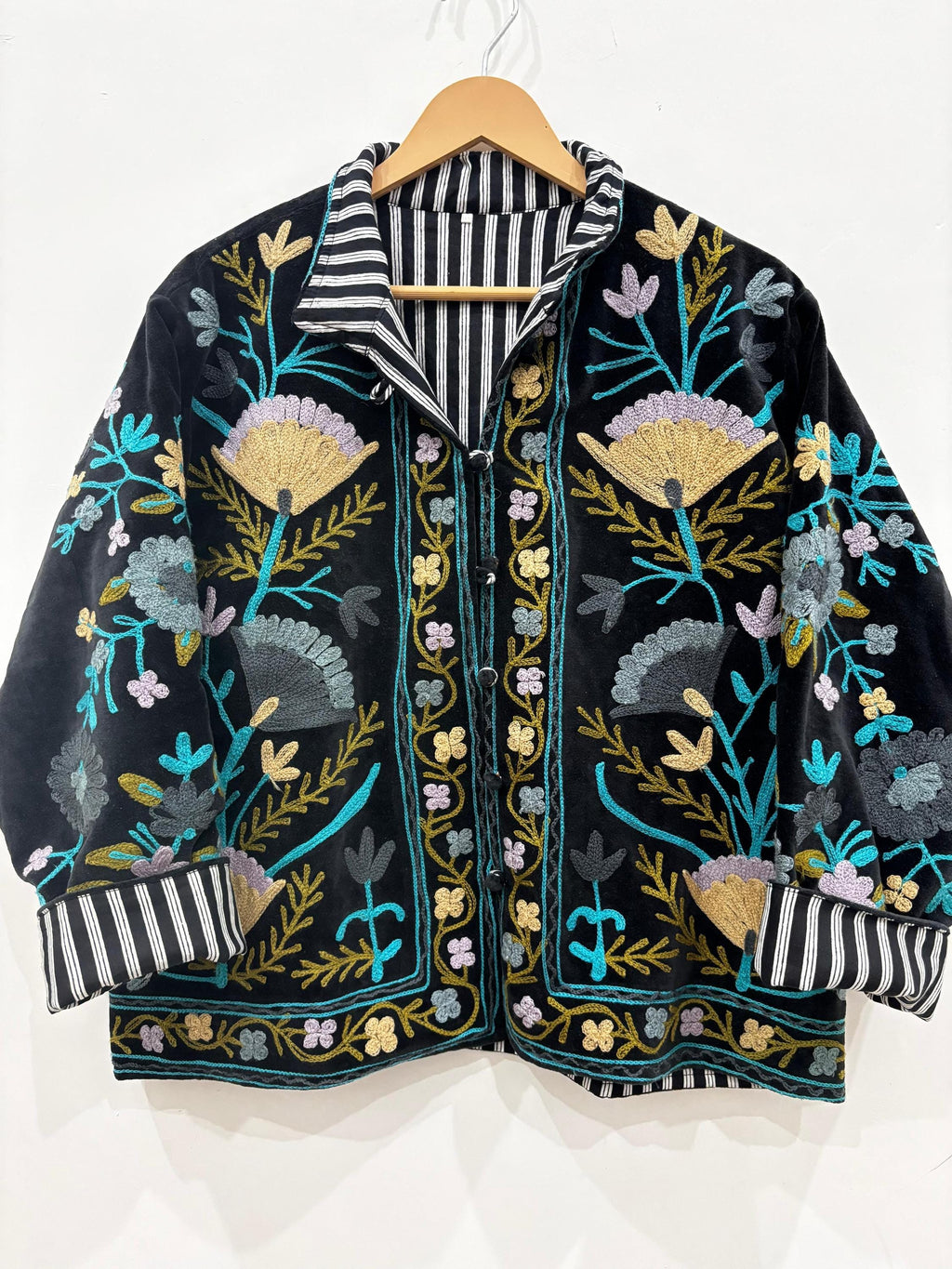 Black Suzani Embroidery Velvet Button Coat, Winter Suzani Jacket, Velvet Kimono Coat, Suzani Coat, Outerwear, Travel Jacket, Gift For Her
