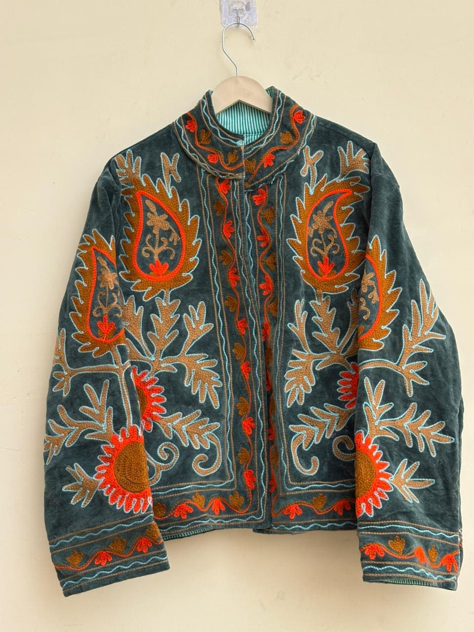 Suzani Velvet Jacket | Embroidered Coat | Traditional Coat | Unisex Kimono Jacket | Warm Winter Coat | Oversize Kimono Jacket | Gift for Her