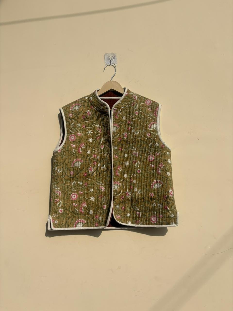 Embroidered Suzani Vest Velvet | Turkish Boho Waistcoat Unisex | Cropped Vest Top Winter | Sleeveless Jacket Handmade Artisan | Gift for Her
