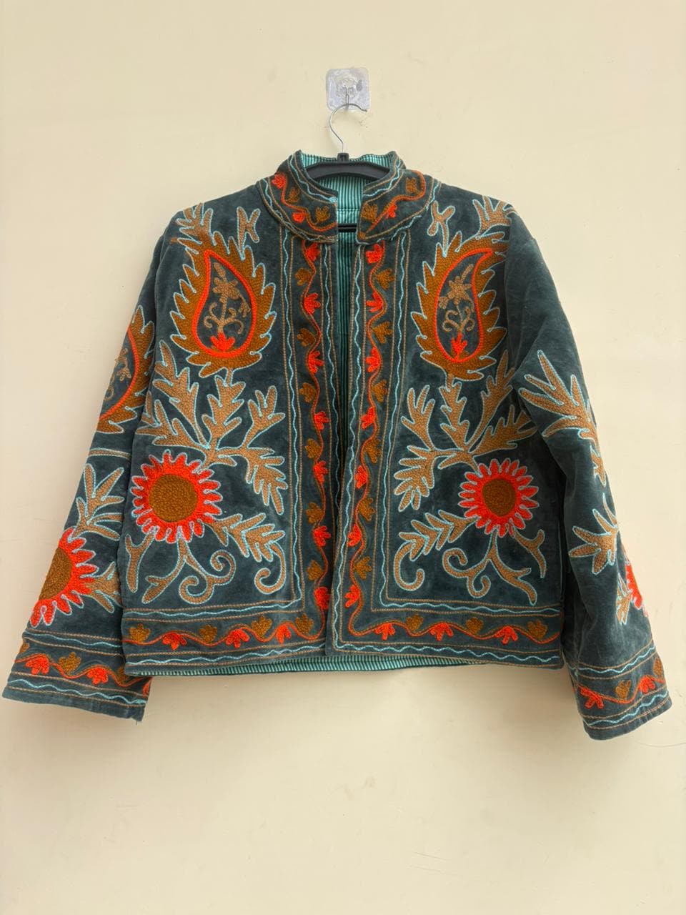Suzani Velvet Jacket | Embroidered Coat | Traditional Coat | Unisex Kimono Jacket | Warm Winter Coat | Oversize Kimono Jacket | Gift for Her