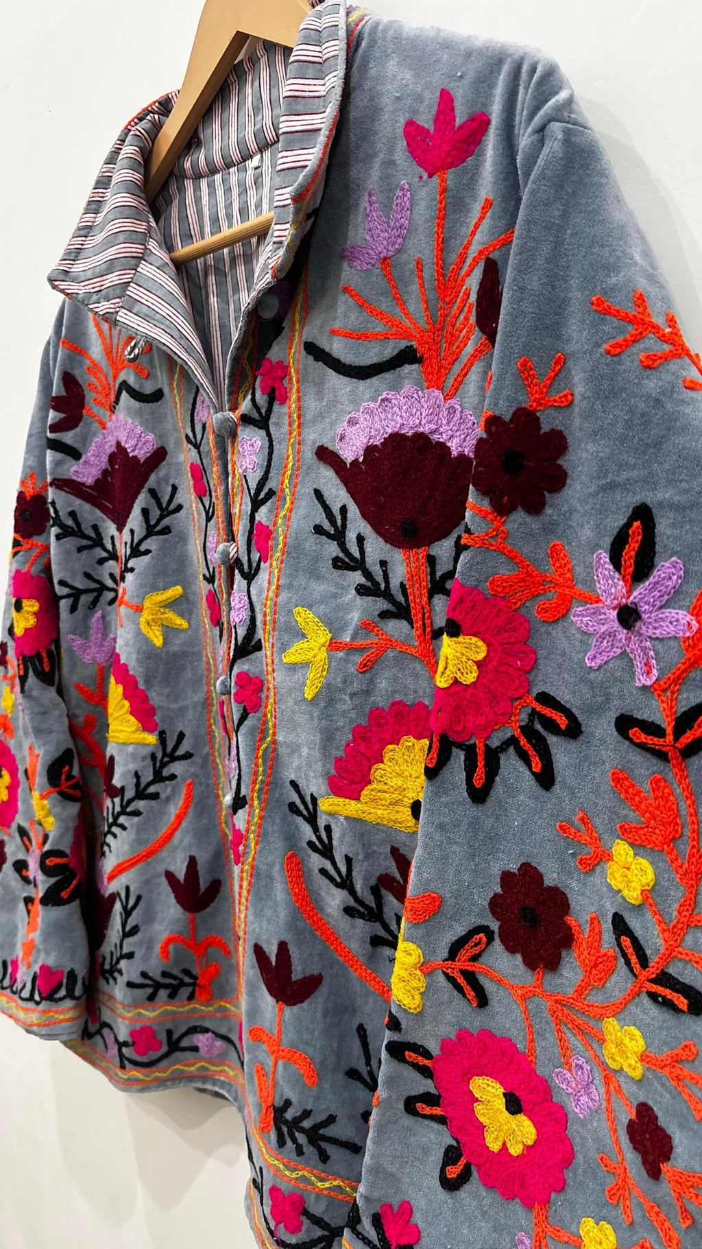 Suzani Floral Velvet Short Button Jacket – Boho Embroidered Coat- Winter Coat - Uzbek Travel Jacket, Festival Style Outerwear -Street Coat