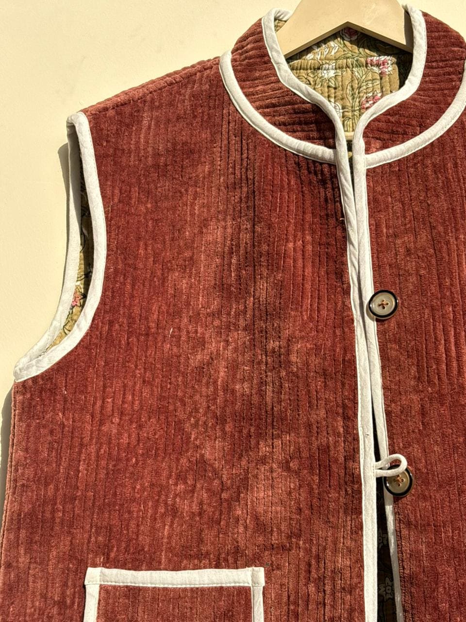 Suzani Velvet Vest | Embroidered Turkish Waistcoat | Boho Sleeveless Jacket | Cropped Winter Vest | Unisex Handmade Coat | Gift for Her