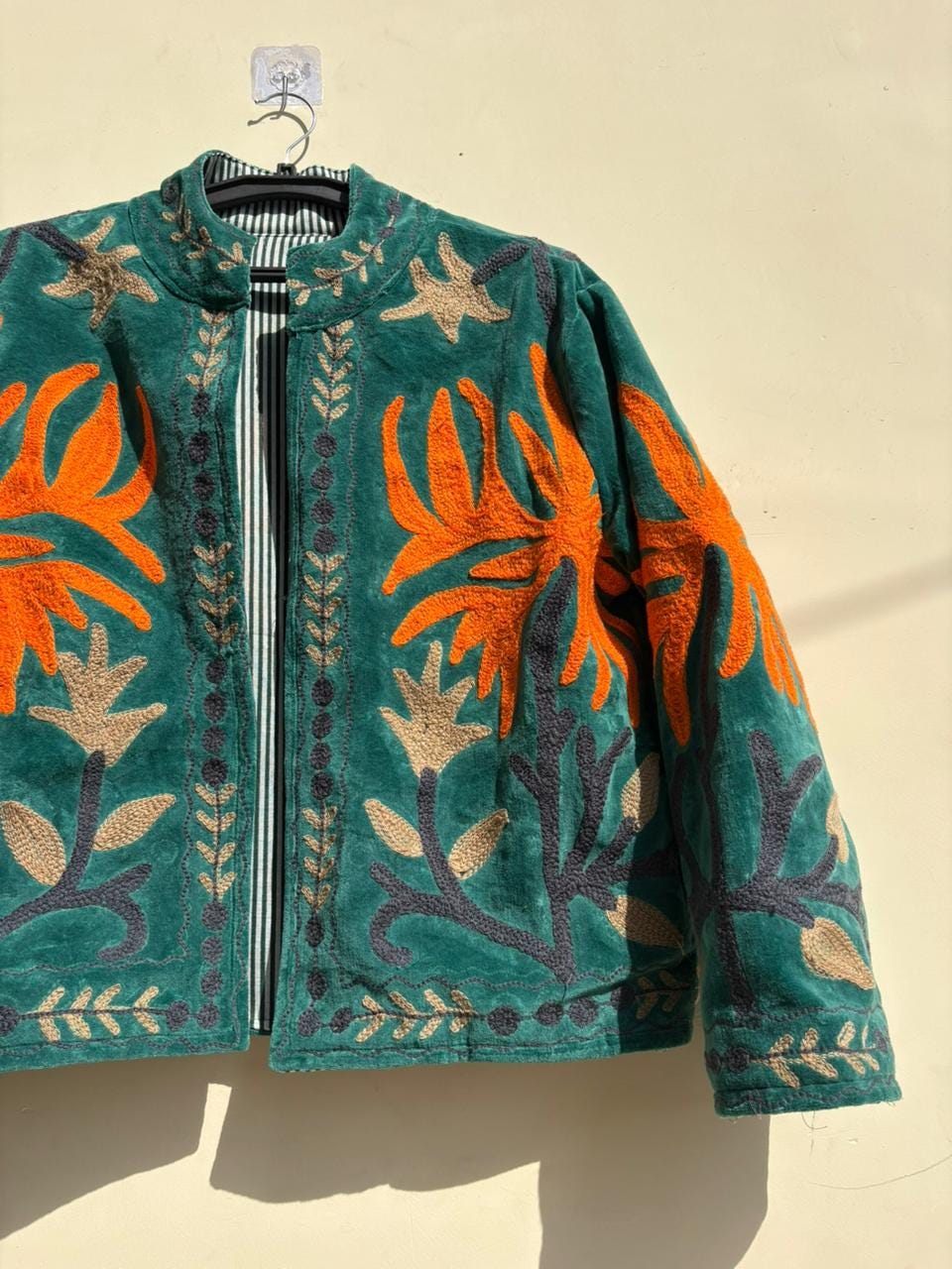 Green Suzani Velvet Jacket | Embroidered Coat | Winter Coat |Warm Winter Kimono Outerwear | Gift for Her |Traditional Jacket |Artisan Jacket