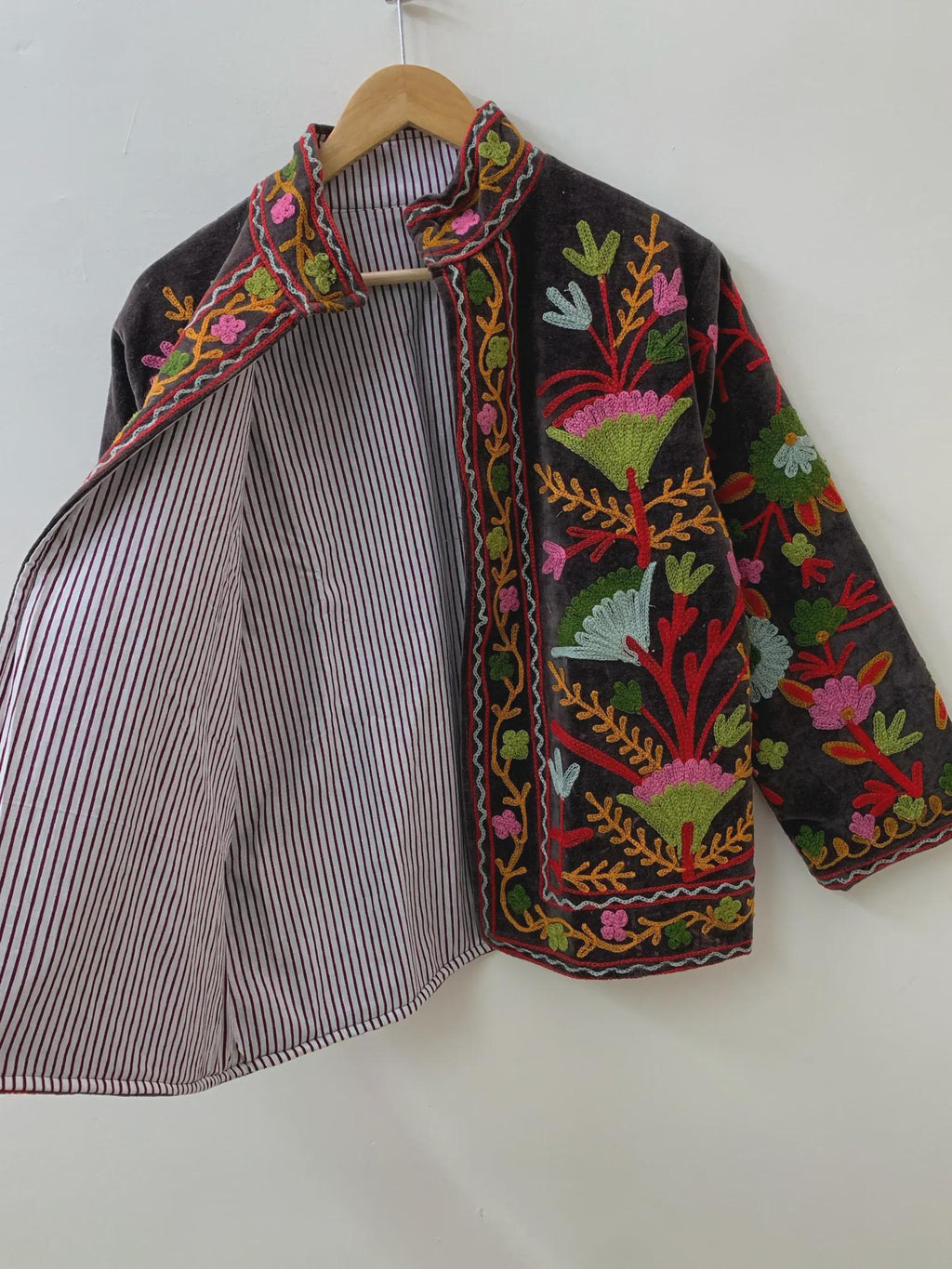 Handmade Suzani Embroidered Jacket| Boho Floral Coat | Embroidered Jacket Coat | Velvet Jacket | Suzani Coat , Robe | Festive Suzani Jacket