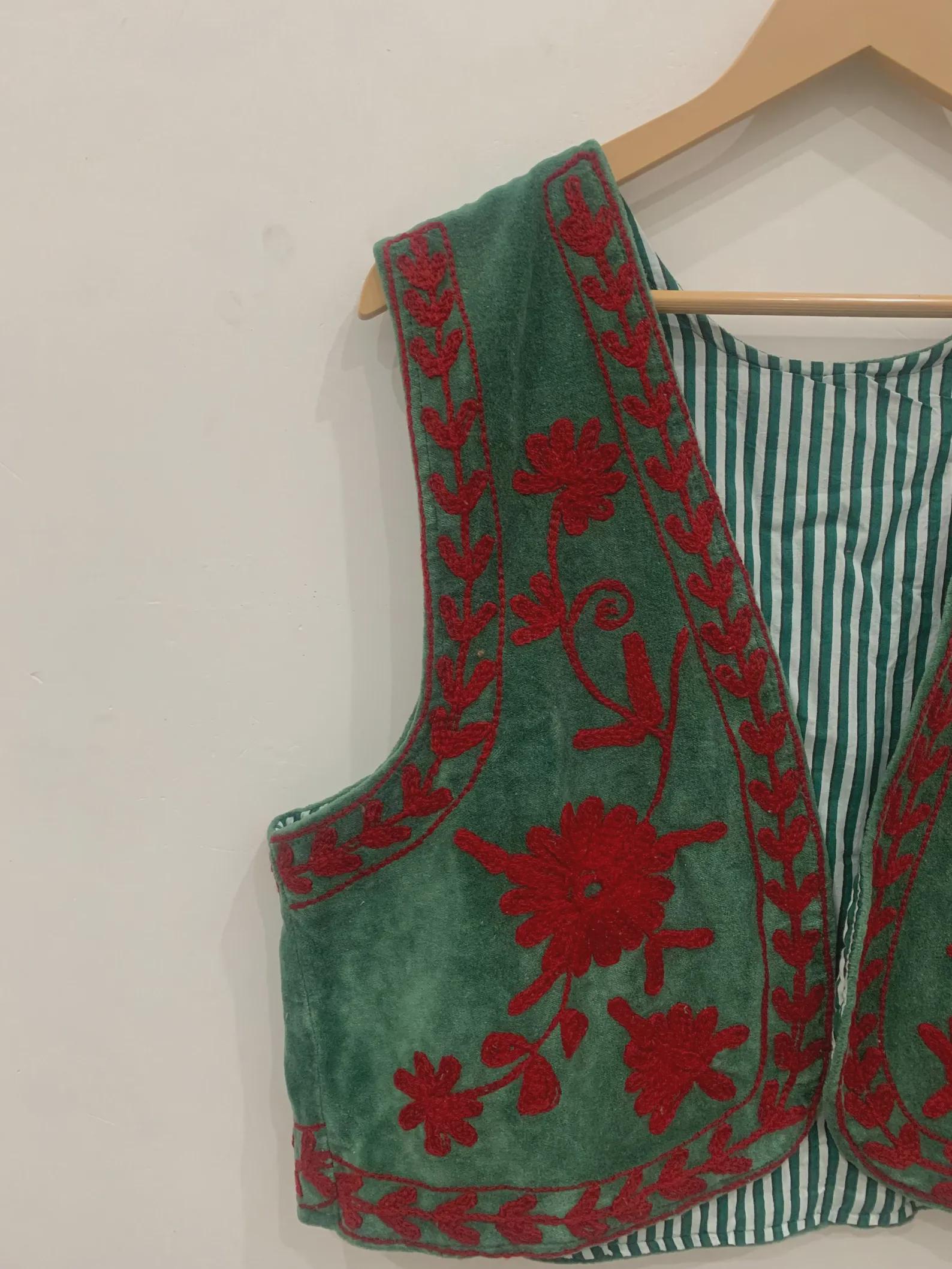 Green Suzani Velvet Vest | Hand-Embroidered Floral Sleeveless Jacket | Vintage-Inspired Festival & Statement Layer | Ethnic Waistcoat