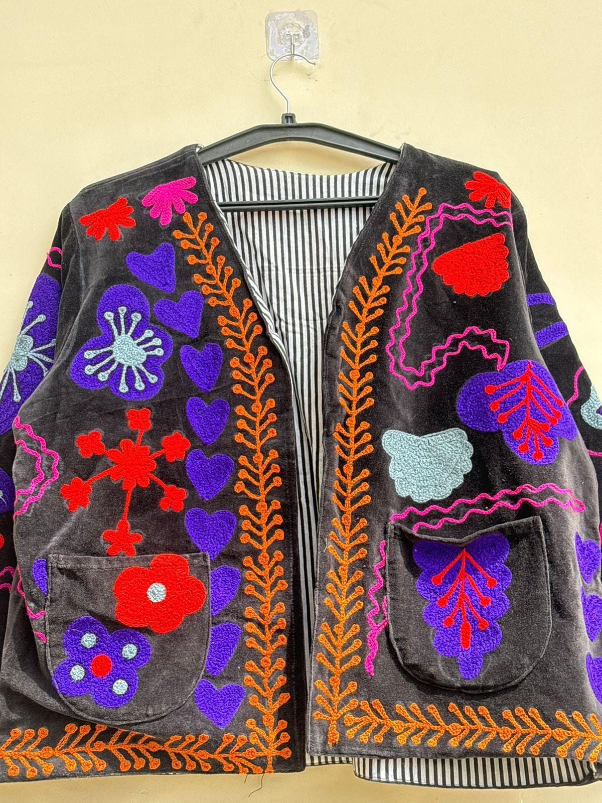 Suzani Velvet Jacket | Embroidered Coat | Traditional Coat | Cropped Jacket | Warm Winter Outerwear | Gift for Her | Bohemian Winter Coat