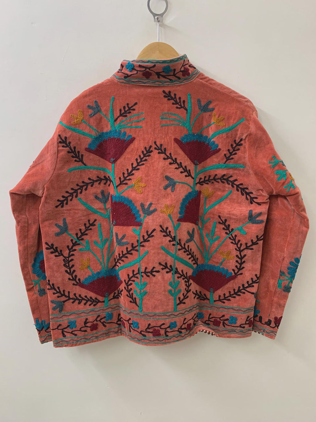 Chic Embroidery Suzani Velvet Short Jacket, Indian Handmade Floral Coat, Unisex Bridesmaid Gift, Winter Jacket, Women's Coat, Suzani Jacket