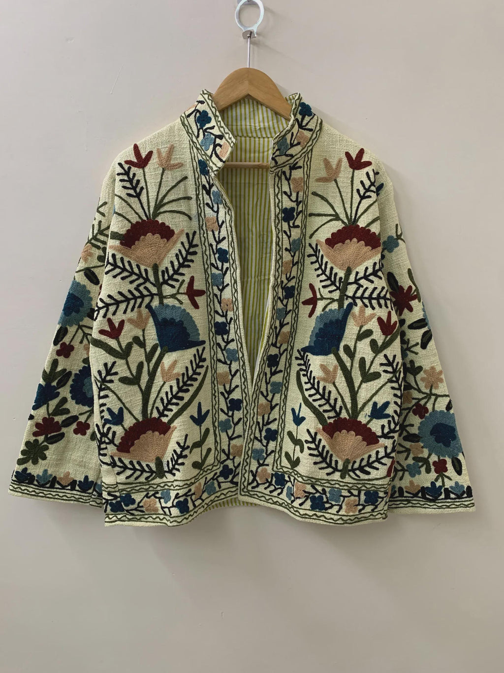Suzani Jacket TNT | Short Embroidered Jacket | Uzbek Handmade Coat | Bohemian Kimono Jacket | Winter Ethnic Coat | Gift for Women