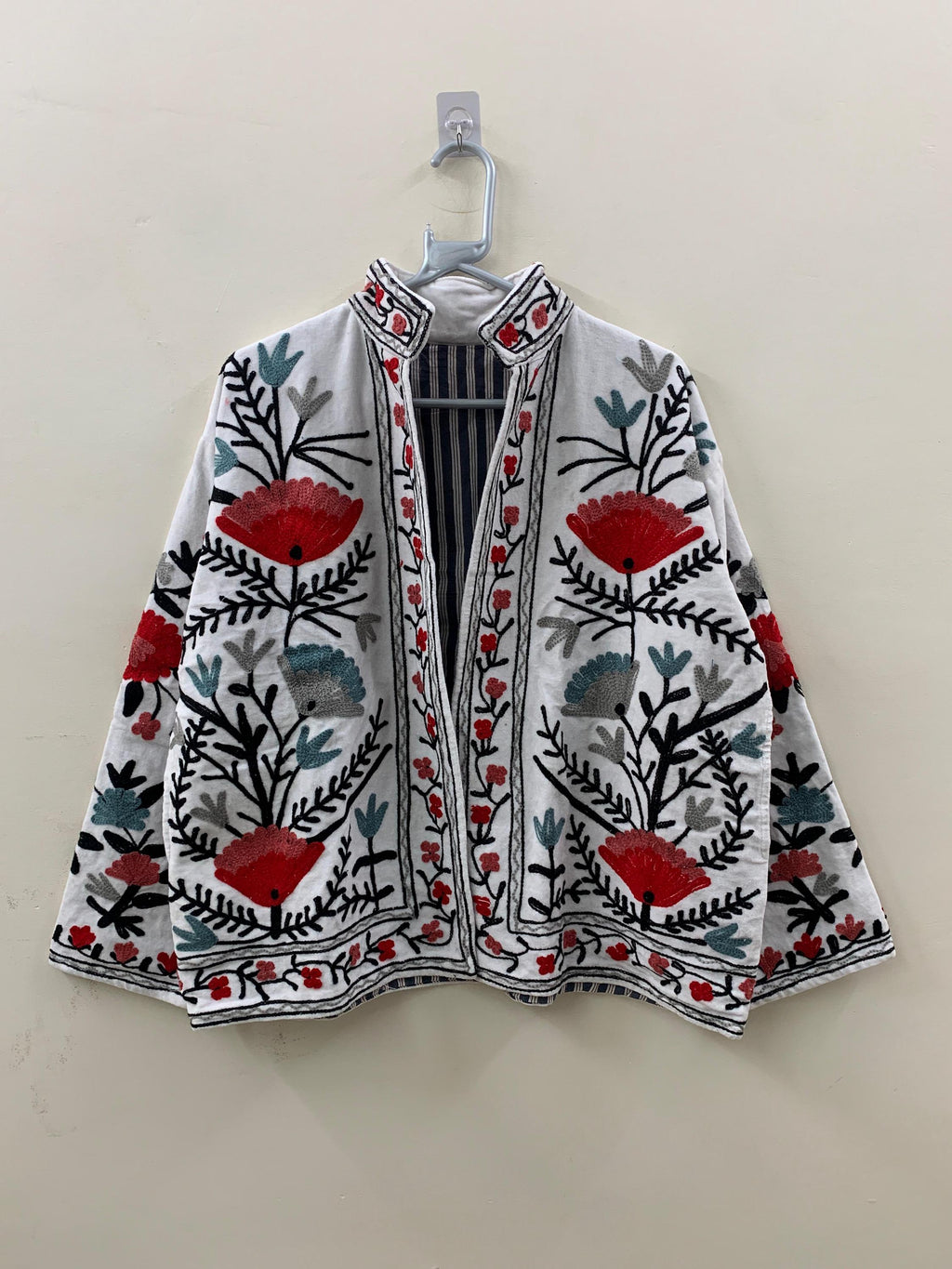 Floral Suzani Velvet Short Jacket – Boho Embroidered Coat- Winter Coat - Uzbek Travel Jacket, Festival Jacket Style Outerwear -Street Jacket