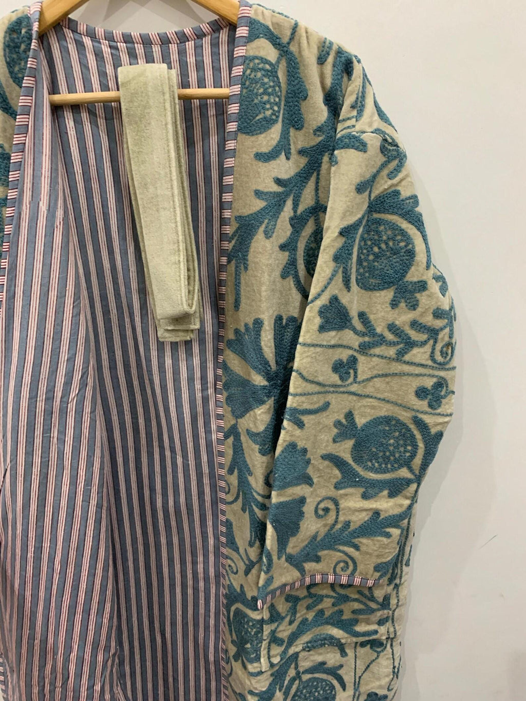 Bohemian Long Suzani Kimono Robe | Vintage Embroidered Duster Jacket | Handmade Uzbek Coat | Boho Festival Outfit | One Size | Duster Robe