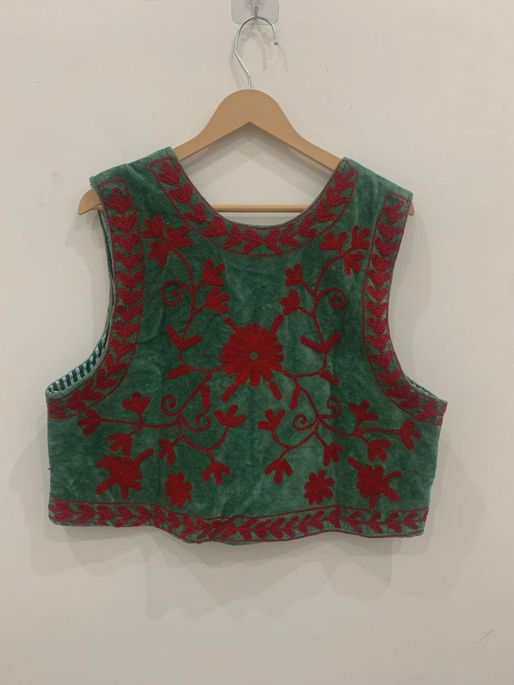 Green Suzani Velvet Vest | Hand-Embroidered Floral Sleeveless Jacket | Vintage-Inspired Festival & Statement Layer | Ethnic Waistcoat