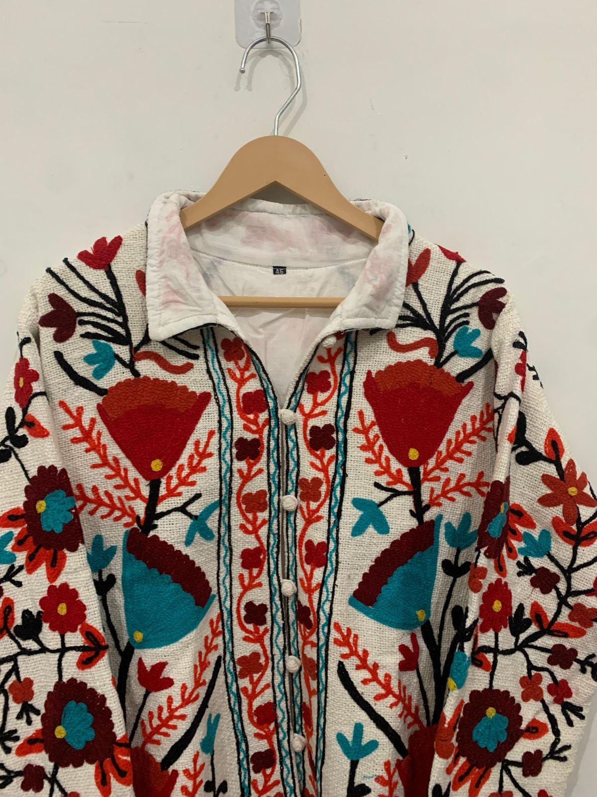 Vintage TNT Suzani Short Jacket | Embroidered Floral Coat Robe | Ethnic Uzbek Textile | Festival Kimono Jacket |Warm Outerwear |Gift For Her