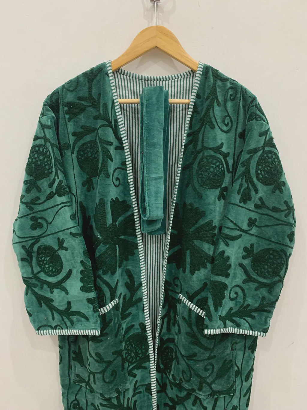 Bohemian Long Suzani Kimono Robe | Vintage Embroidered Duster Jacket | Handmade Uzbek Coat | Boho Festival Outfit | One Size | Duster Robe