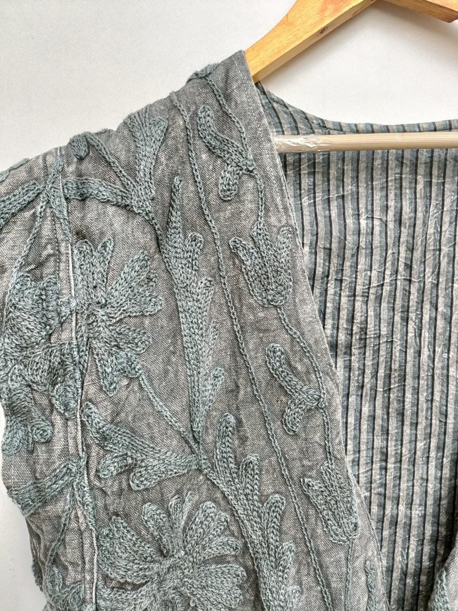 Handmade Velvet Suzani Embroidered Vest with Belt | Unisex Boho Festival Waistcoat | Ethnic Sleeveless Bohemian Jacket | Gypsy Style Vest