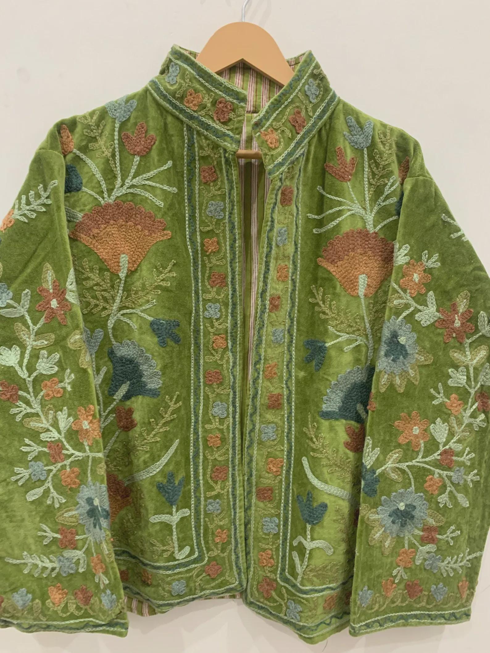 Floral Velvet Suzani Embroidery Jacket |Suzani Duster Jacket | Winter Kimono Jacket | Bomber Coat, Gift For Her | Street Fashion Jacket