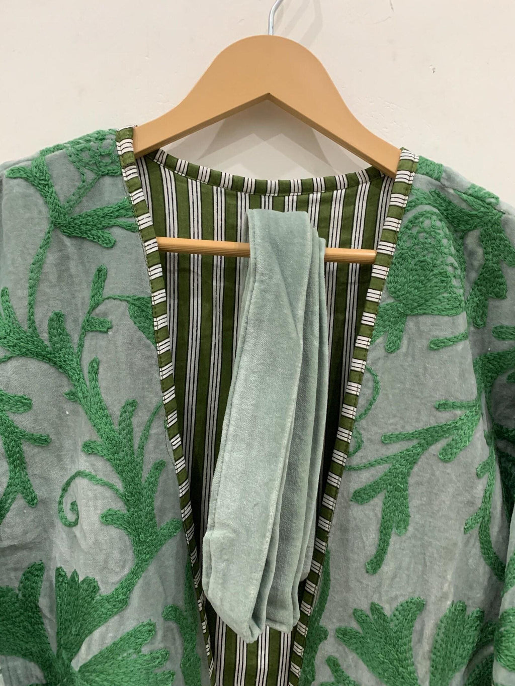 Bohemian Long Suzani Kimono Robe | Vintage Embroidered Duster Jacket | Handmade Uzbek Coat | Boho Festival Outfit | One Size | Duster Robe