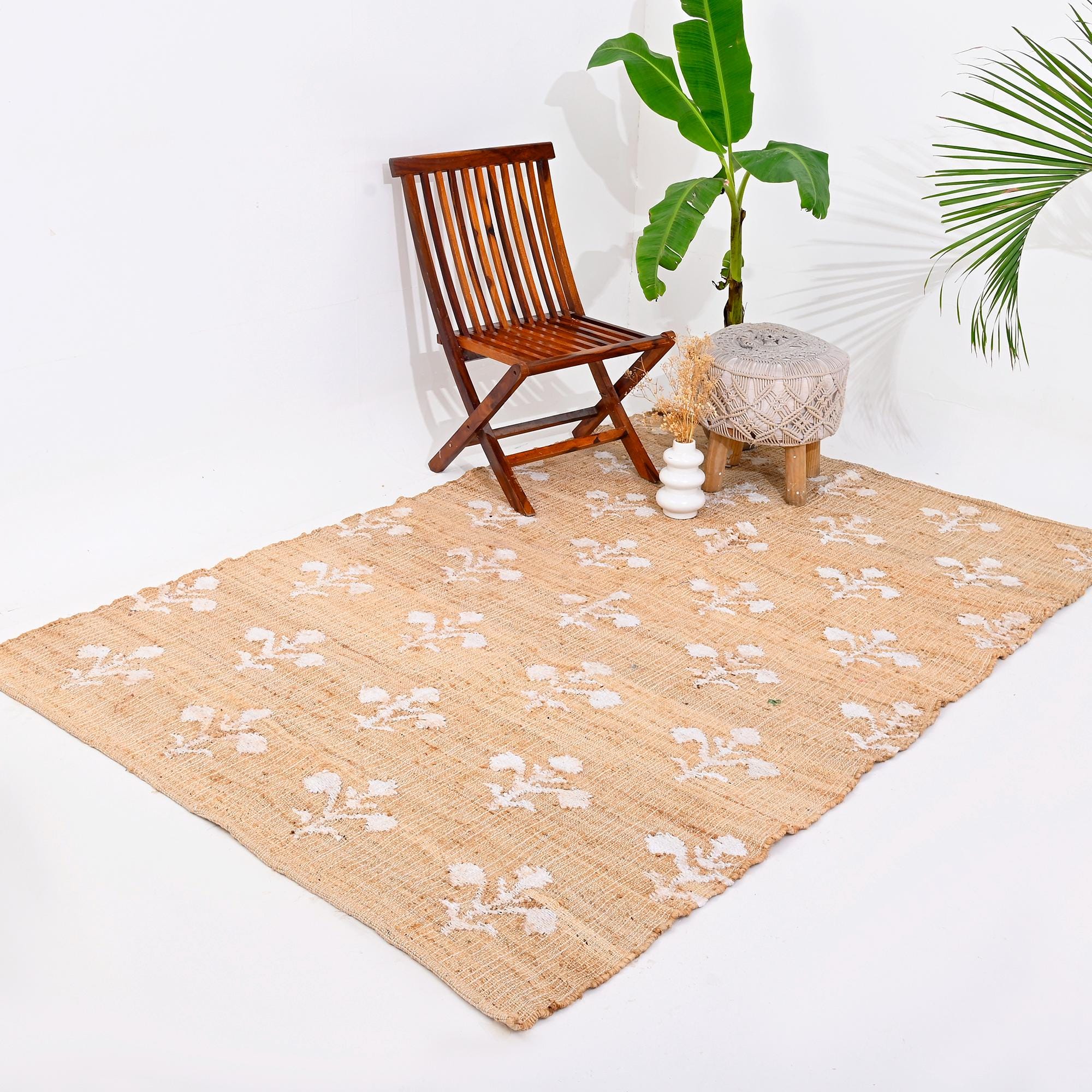 Handmade Flower Jute Rug - Boho Natural Area Rug with White Flower Pattern - Handwoven High Quality Jute Rug, Flatweave Rug, Bedroom Rug