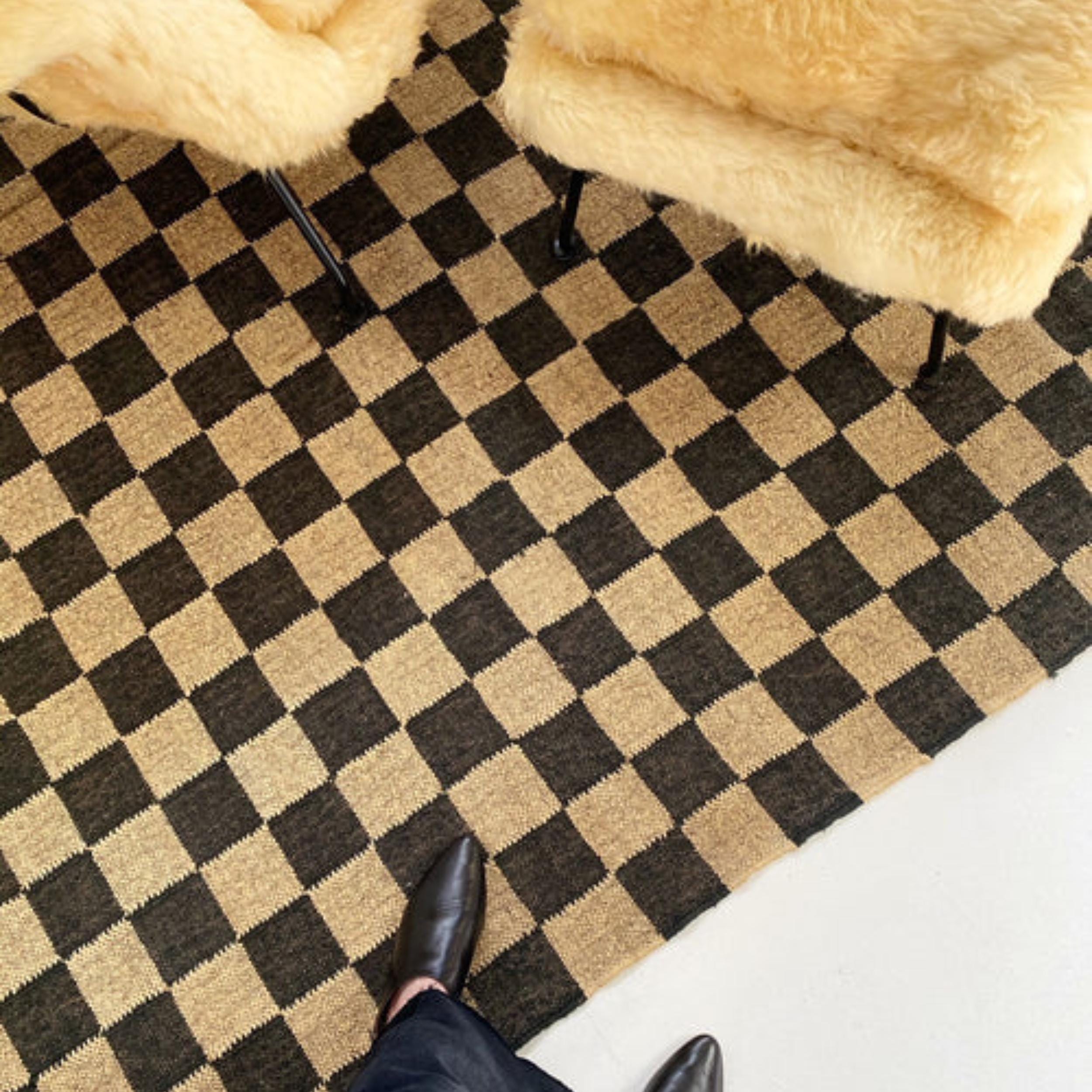 Black with Off White Design Indian Handwoven Wool Jute Vintage Kilim Rugs For Home Decor,lack and white checkered rug,Traditional Jute Rug