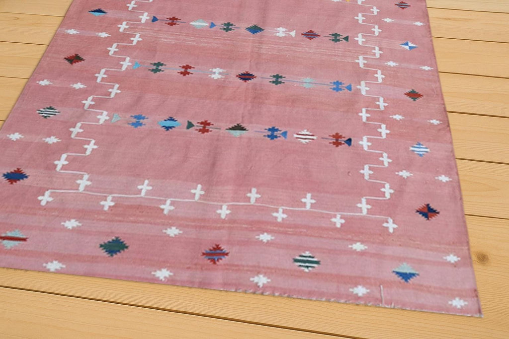 Blush Pink Indian Dhurrie Rug - Handmade Cotton Flatweave Area Rug, Modern Scandinavian Kilim Tapestry Wool & Cotton Carpet