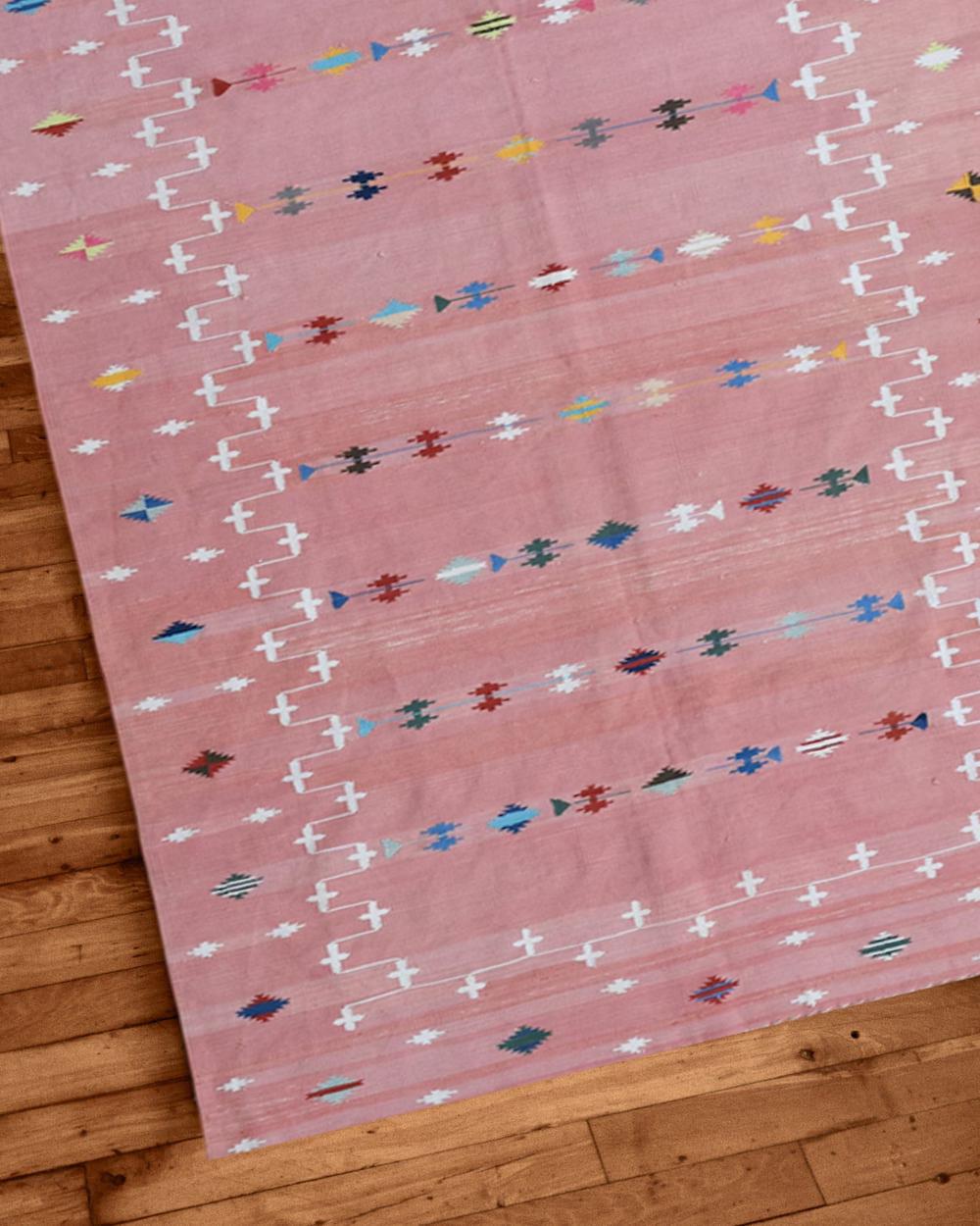 Blush Pink Indian Dhurrie Rug - Handmade Cotton Flatweave Area Rug, Modern Scandinavian Kilim Tapestry Wool & Cotton Carpet