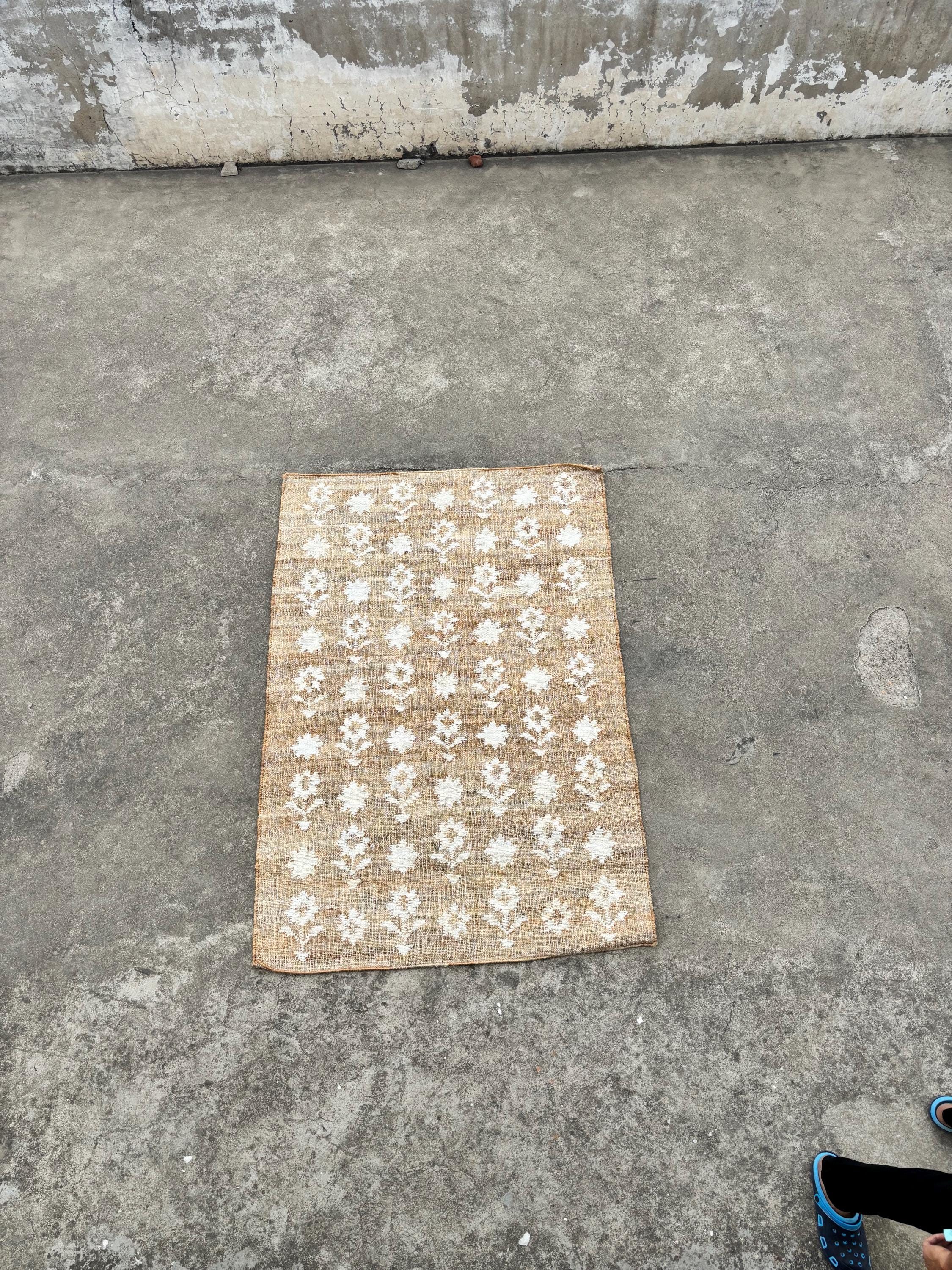 Natural Floral Cotton Jute Rug, Handmade loom Cotton jute Rug Carpet, Custom Size Rug, Outdoor Rug, traditional handwoven rug