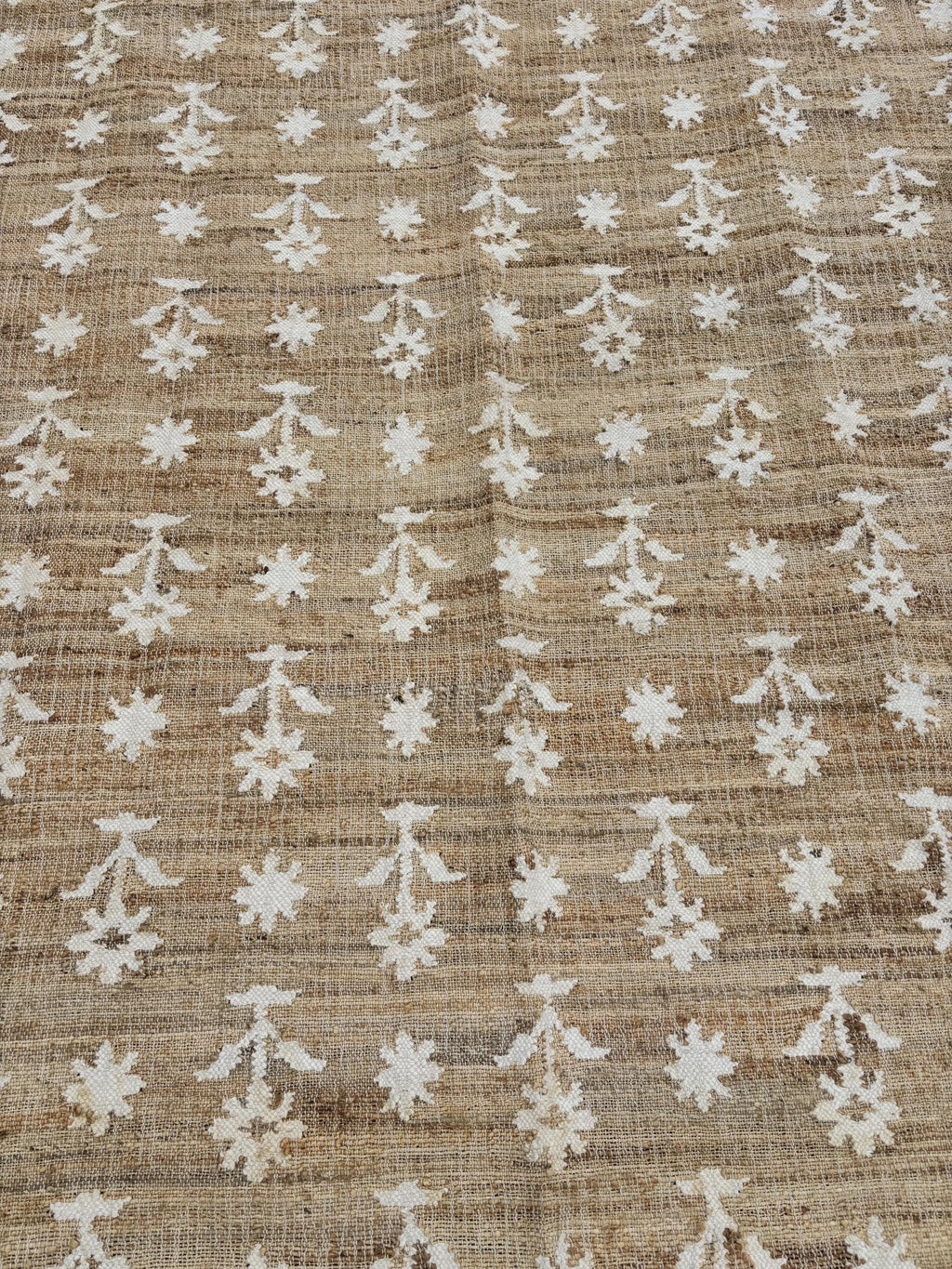 Natural White Flower Jute Rug, Organic Natural Jute Rug, Handmade Cotton Jute Rug- Indian Traditional Geometric Custom Jute Runner