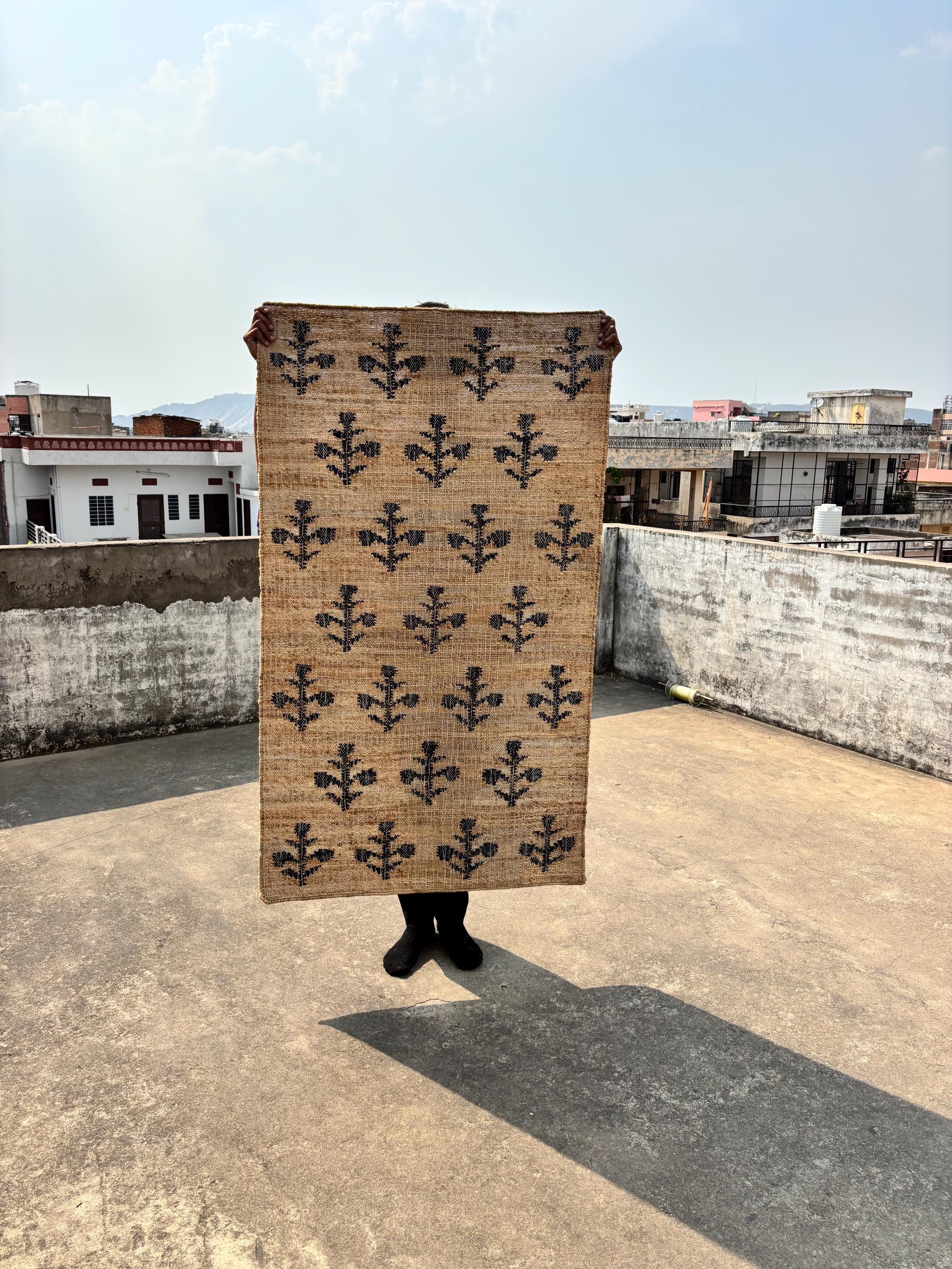 Black Flower Patten Begie Jute rug, Cottan Jute Rug, Handmade Cottan Jute Rug, Indian Traditional Geometric Custom Jute Rug