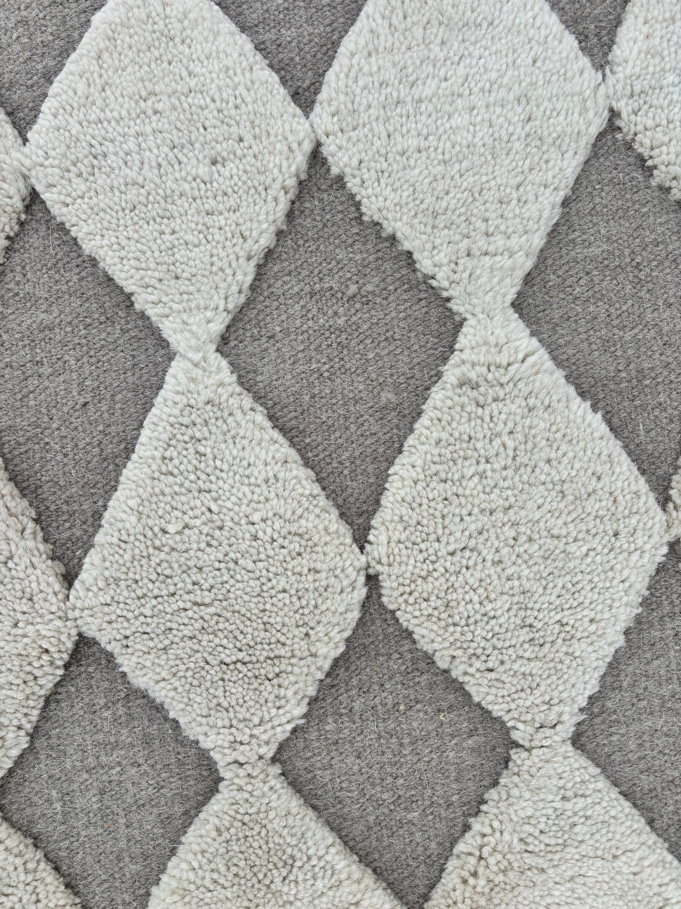 Custom Beni Ourain Moroccan Rug Diamond Pattern Handmade Berber Wool Luxury Living Room Carpet High Quality Beni Ourain Carpet