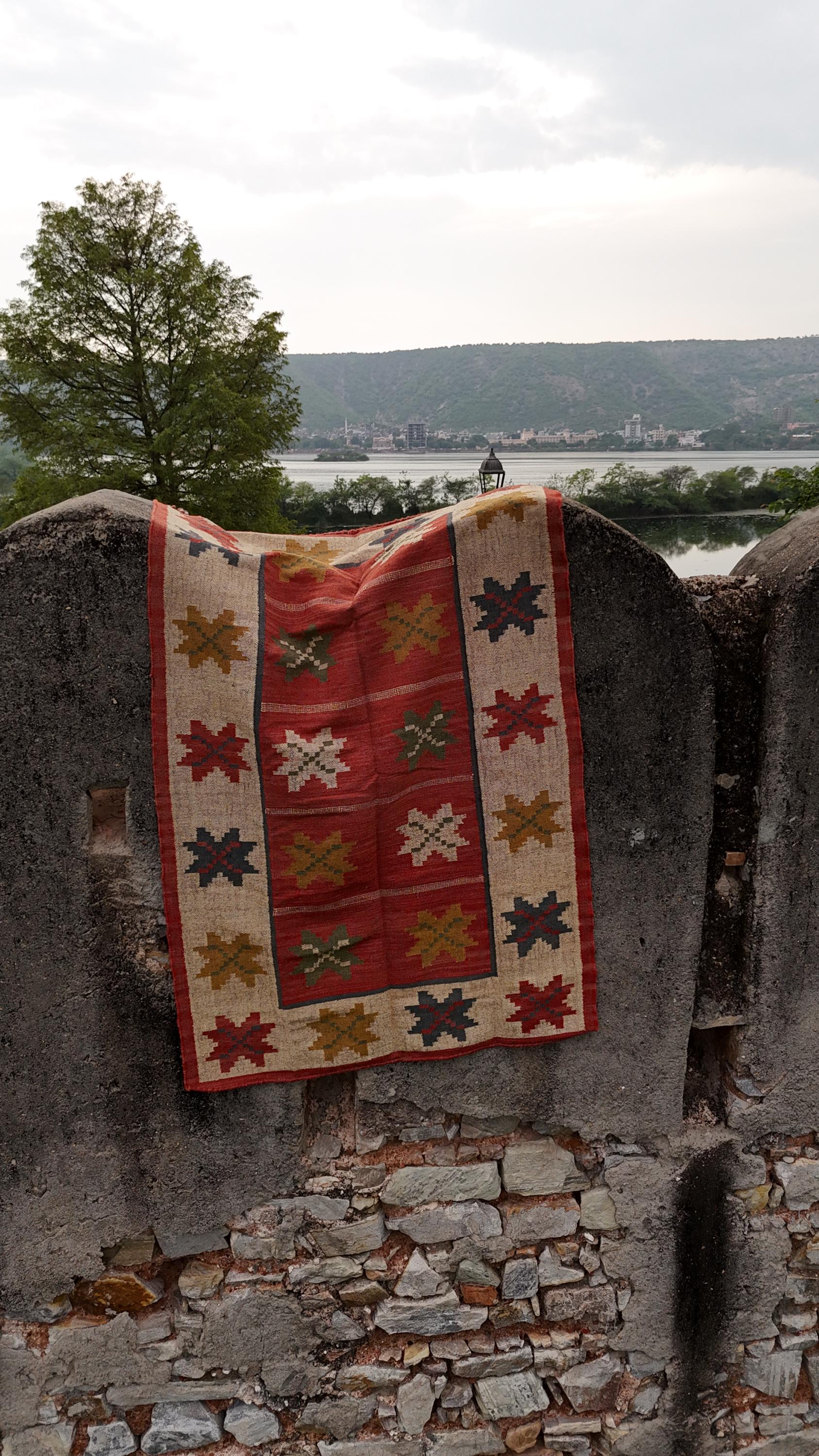 Wool Jute kilim Rug | Handmade Vintage Area Rug for Eco-Friendly Home Decor, Traditional Indian Rug, Woven Area Rug, Kilim Dhurrie Rug