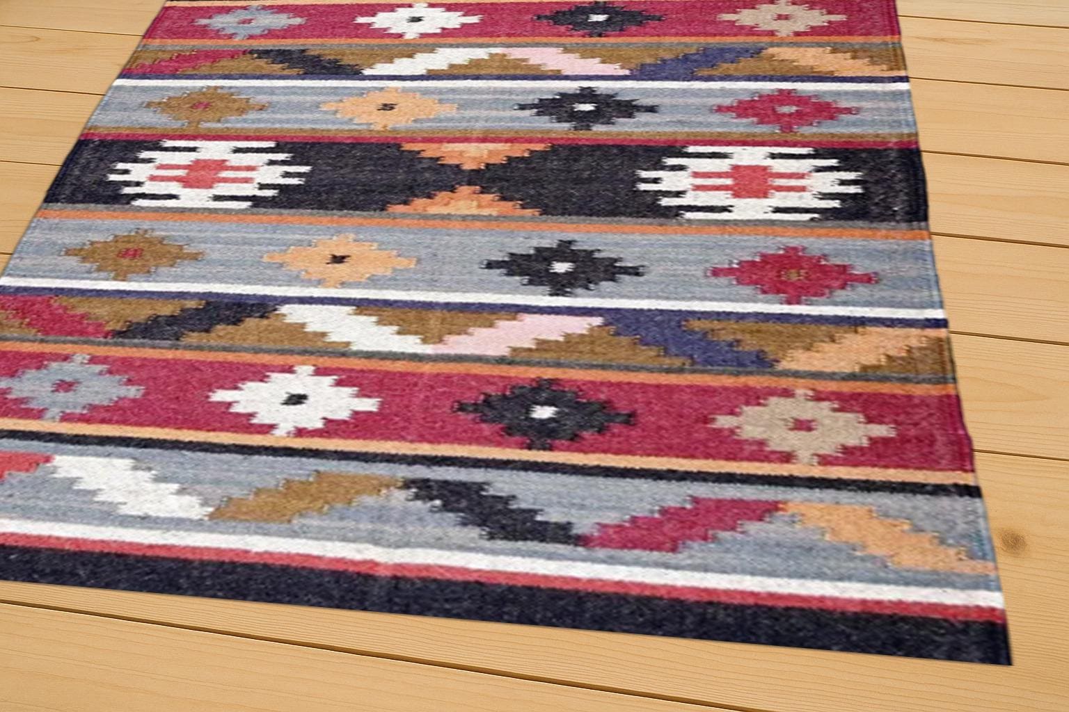 Handwoven Wool Jute Kilim Rug - Unique Eco-Friendly Dhurrie Carpet for Bohemian & Modern Home Decor