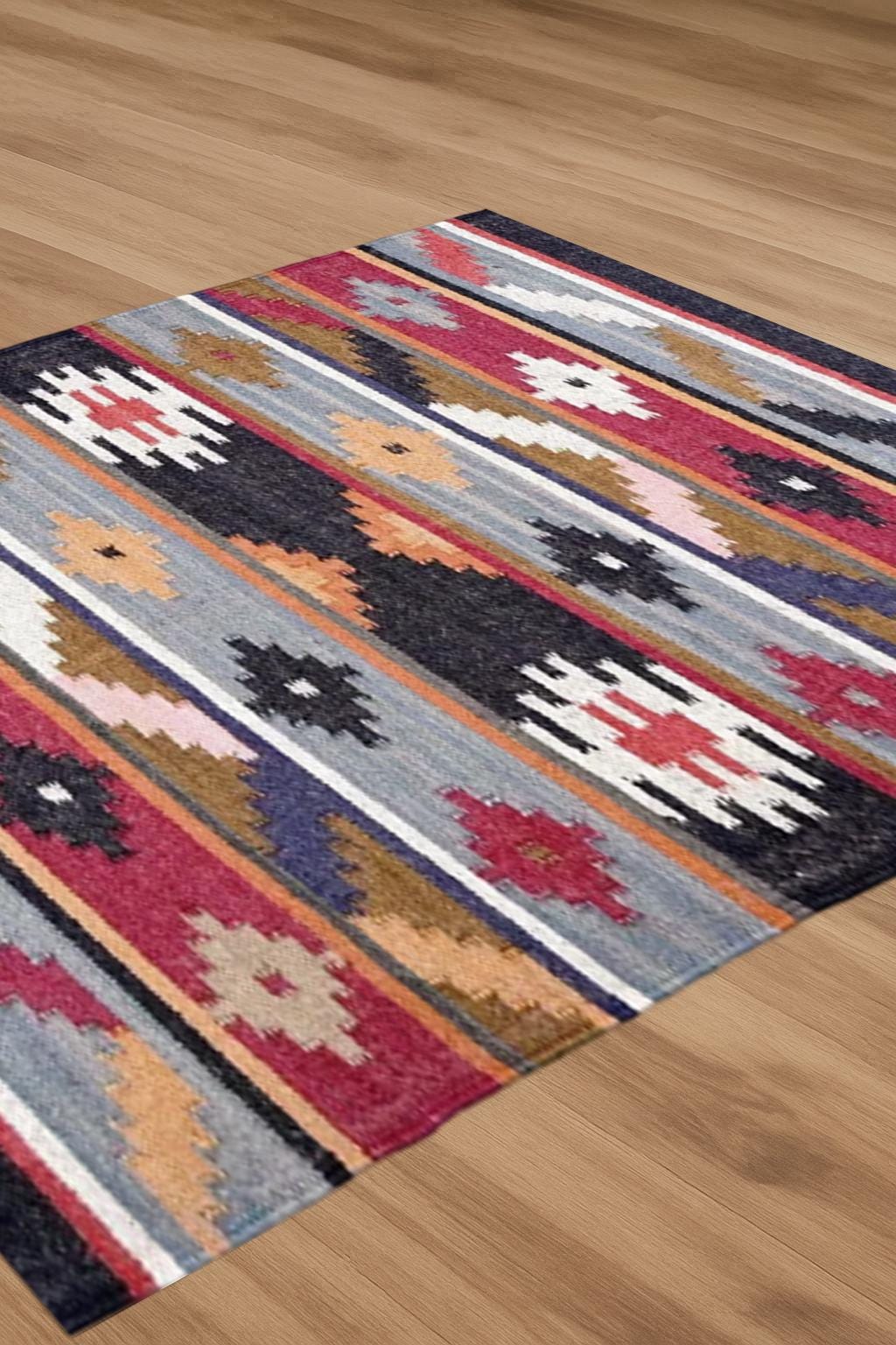 Handwoven Wool Jute Kilim Rug - Unique Eco-Friendly Dhurrie Carpet for Bohemian & Modern Home Decor