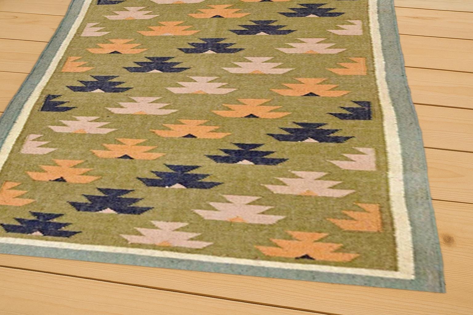 Green Kilim Runner Rug – Handwoven Tribal Flatweave Carpet | Boho Wool Rug with Geometric Motifs for Entryway, Hallway & Living Room
